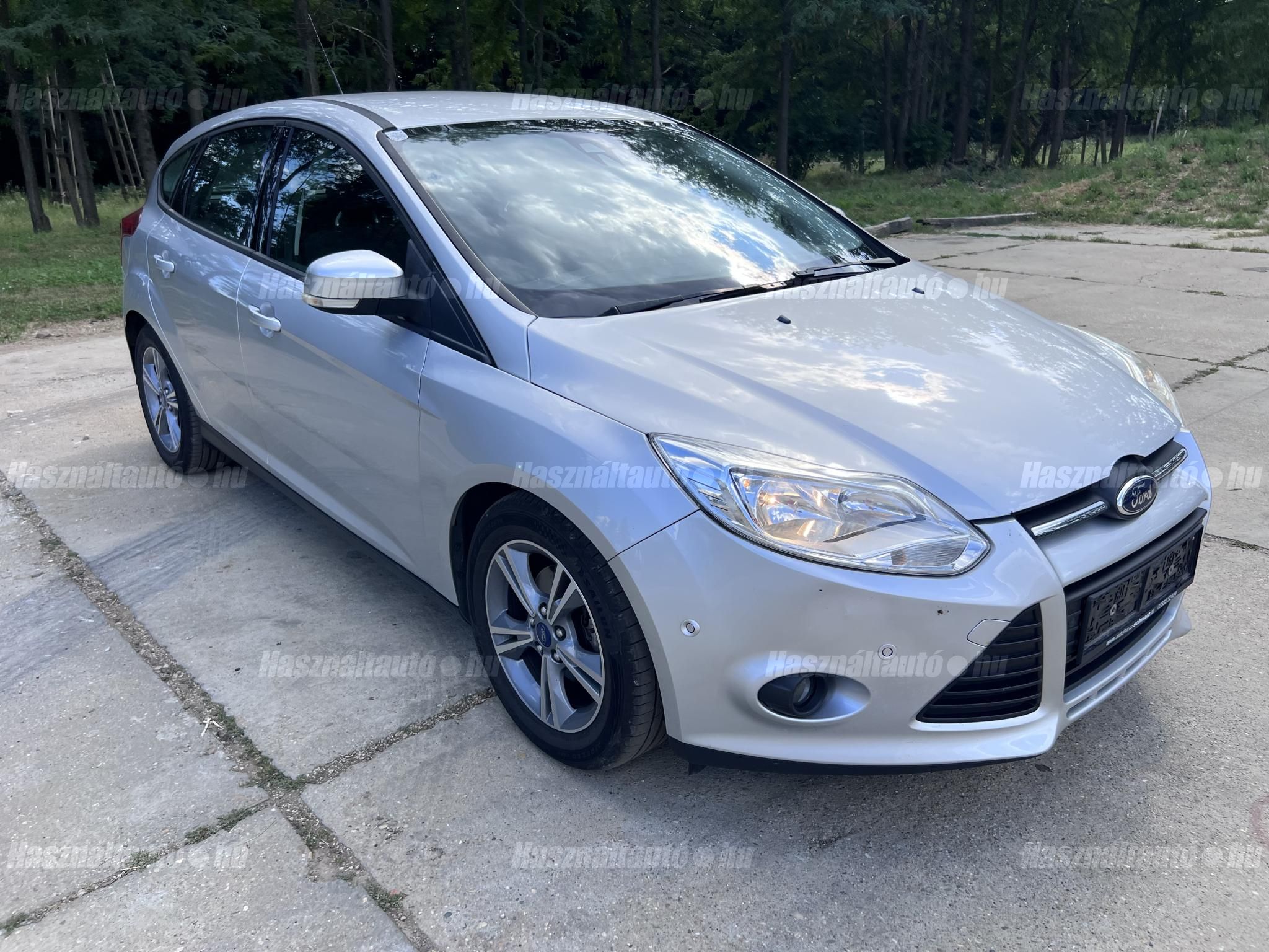 FORD FOCUS 2013/8 - 1