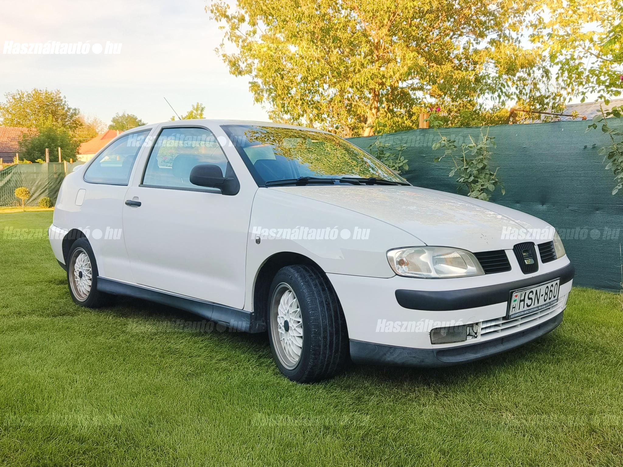 SEAT CORDOBA 2001/7 - 1