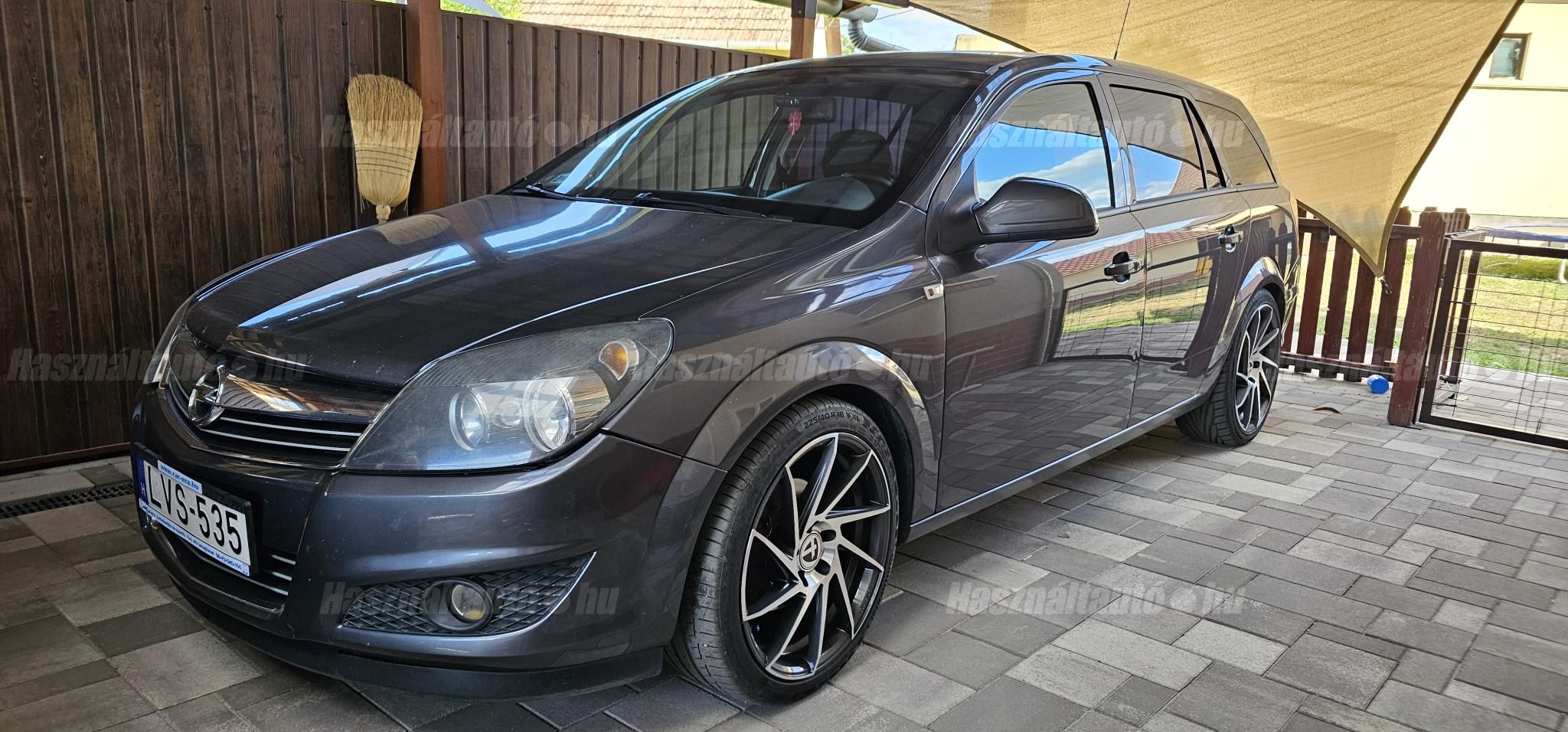 OPEL ASTRA H 2011 - 1