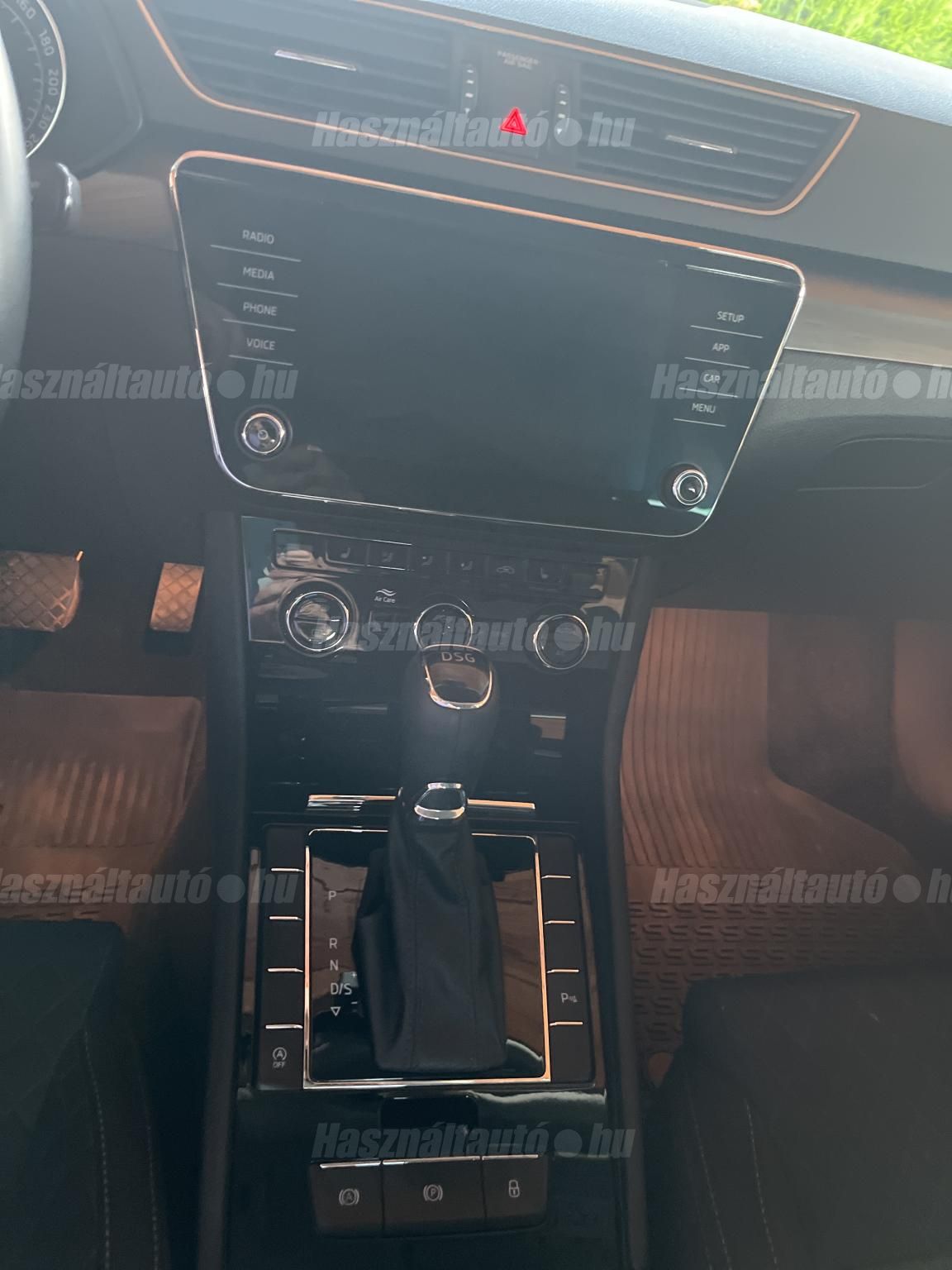SKODA SUPERB 2018/11 - 1