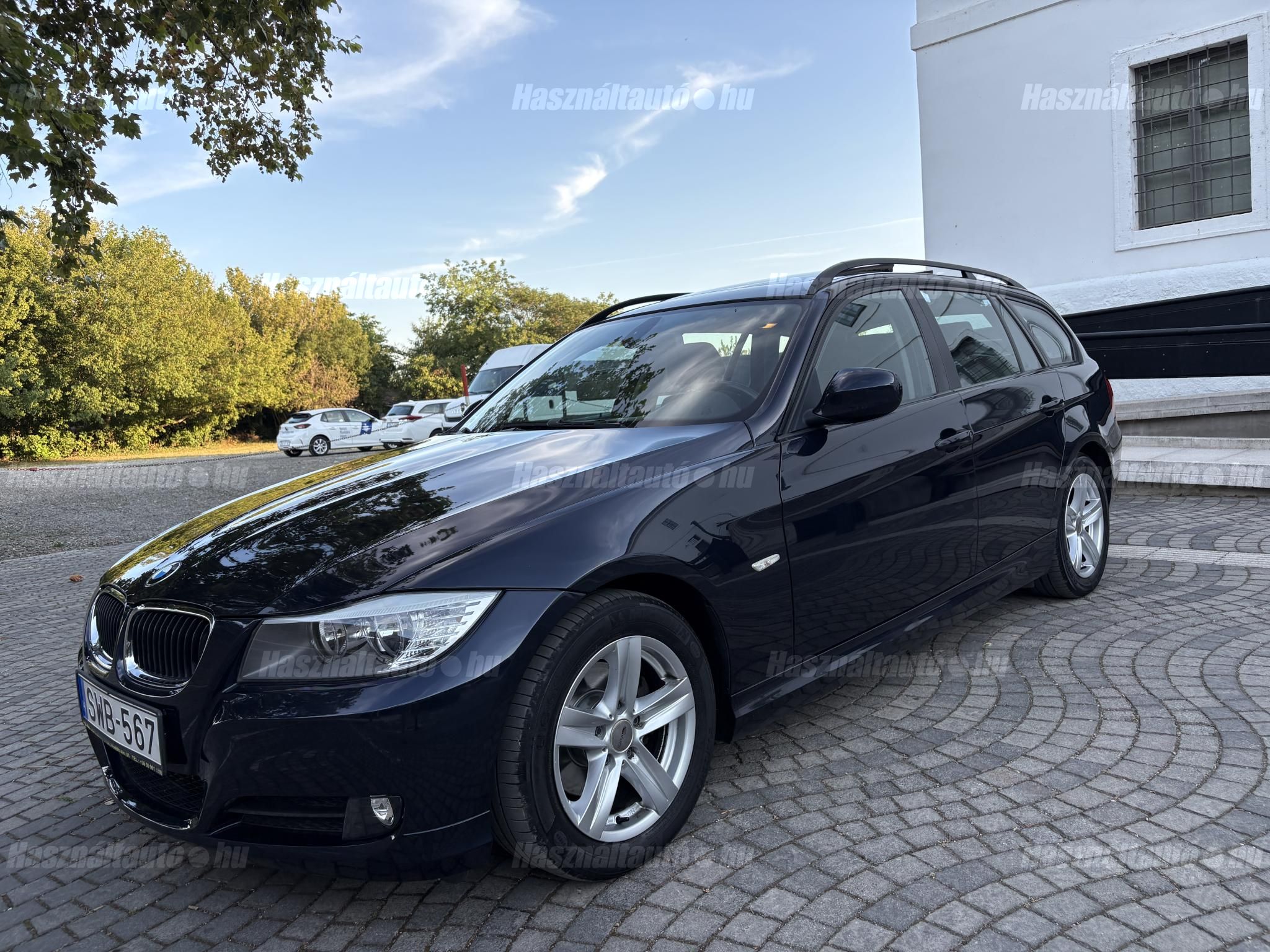 BMW 318 2009/2 - 1