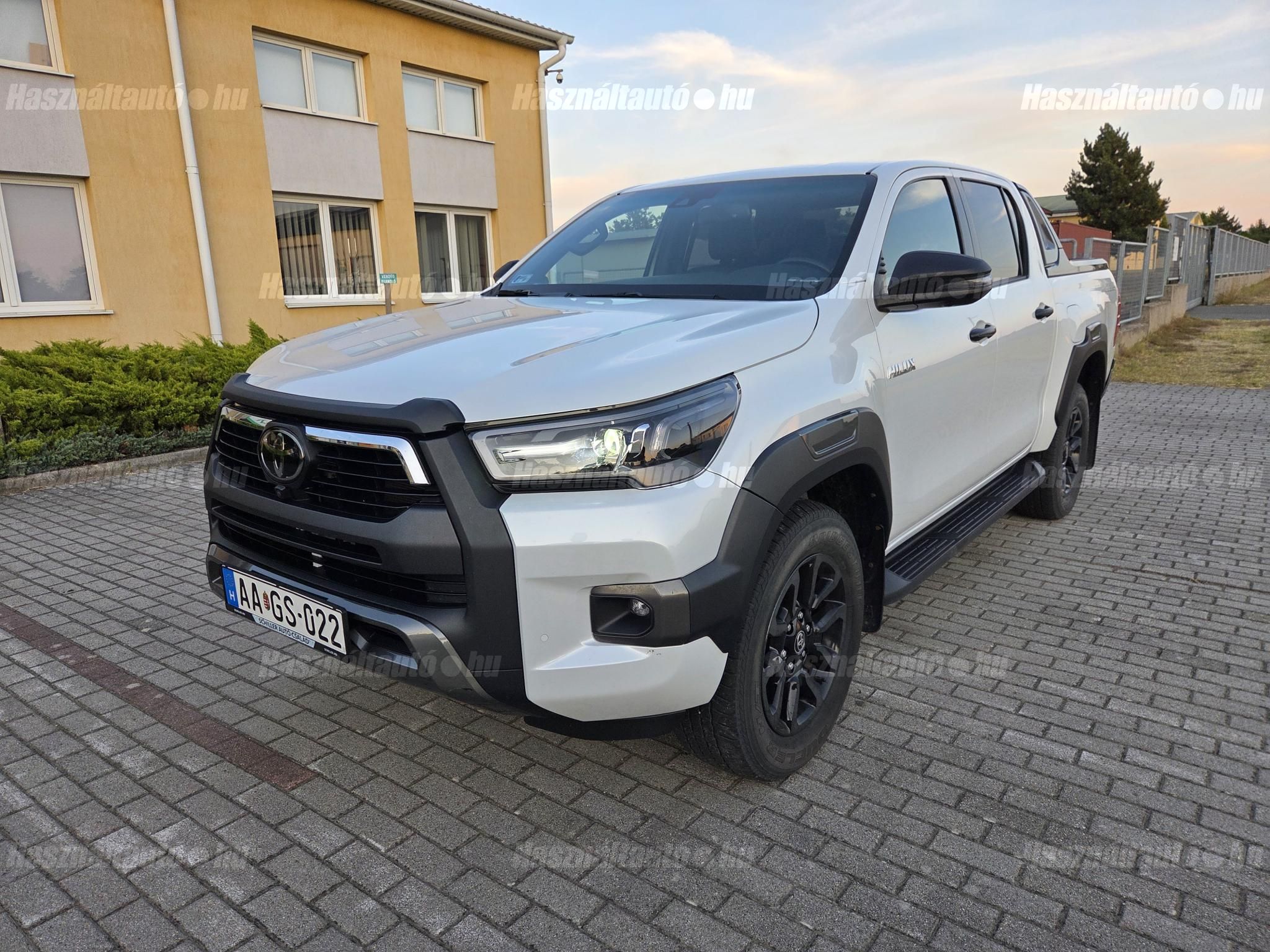TOYOTA HILUX 2022/11 - 1