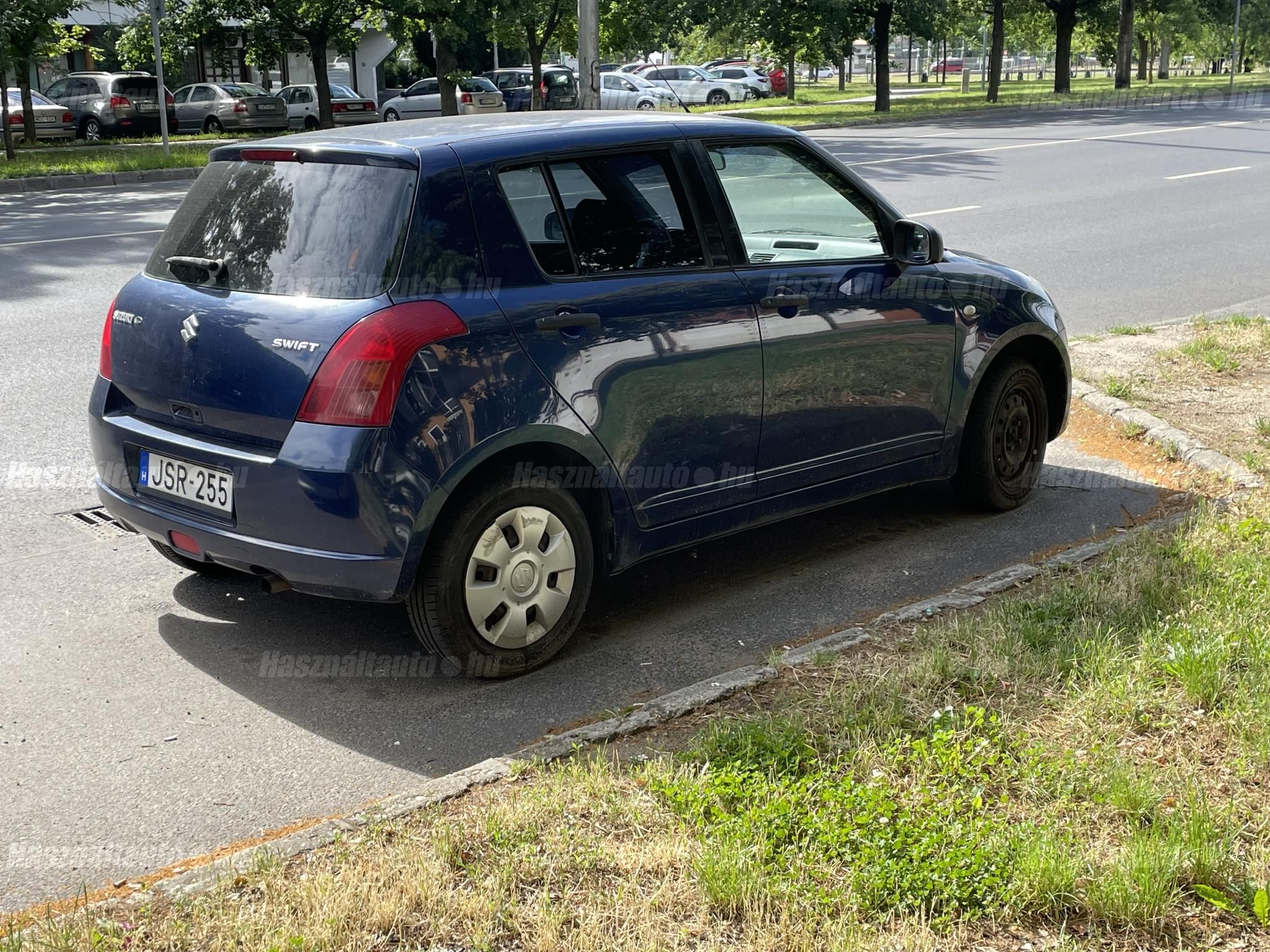 SUZUKI SWIFT 2005/4 - 1