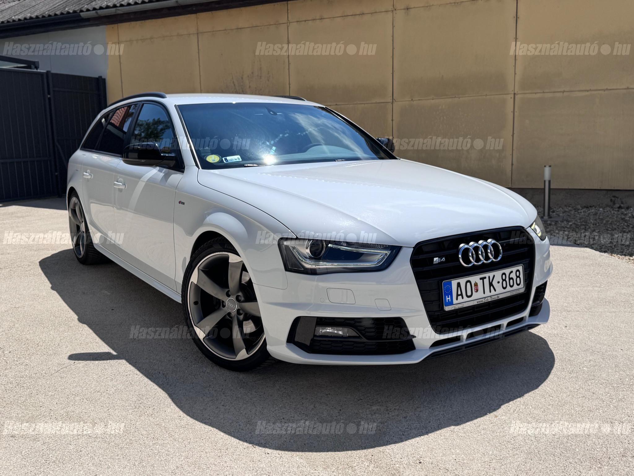 AUDI A4 2013/5 - 1