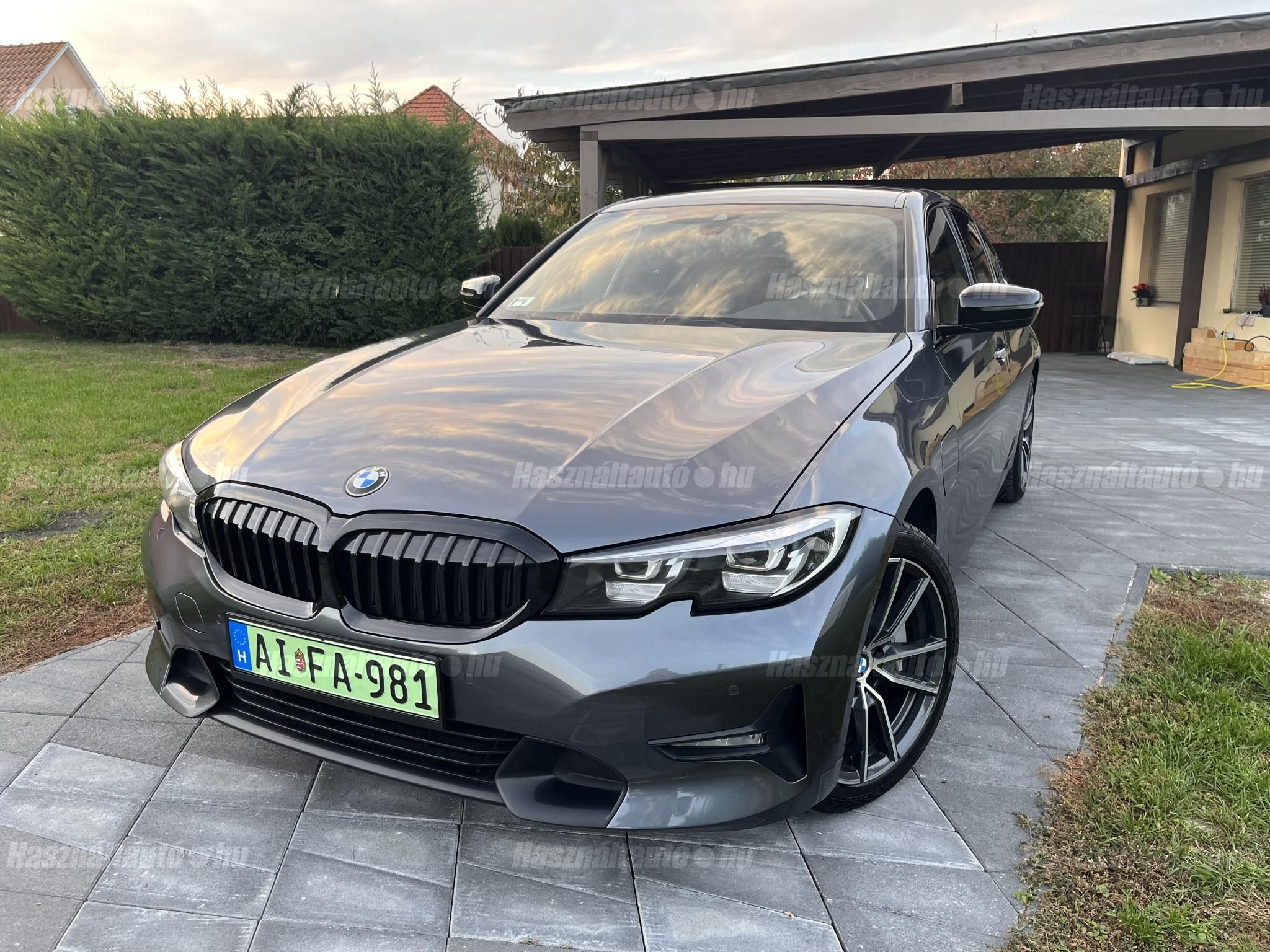 BMW 330 2019/8 - 1