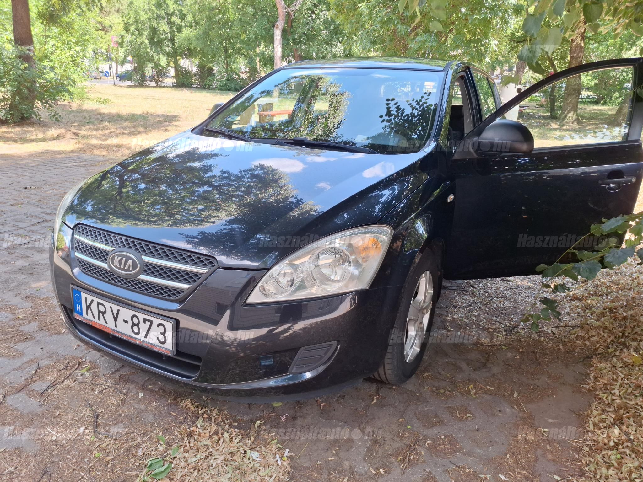 KIA CEE'D 2006/5 - 1