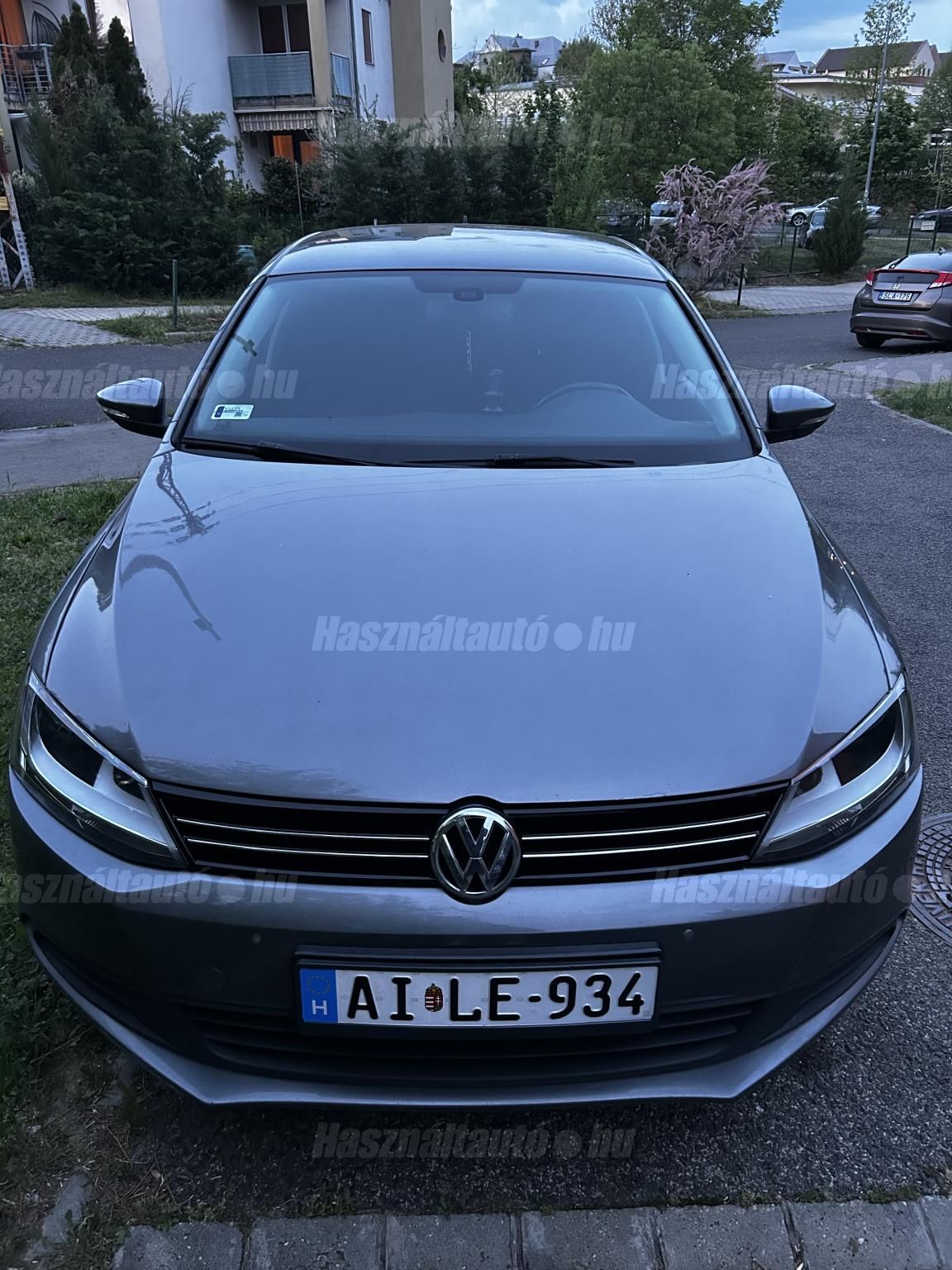 VOLKSWAGEN JETTA VI 2012/1 - 1