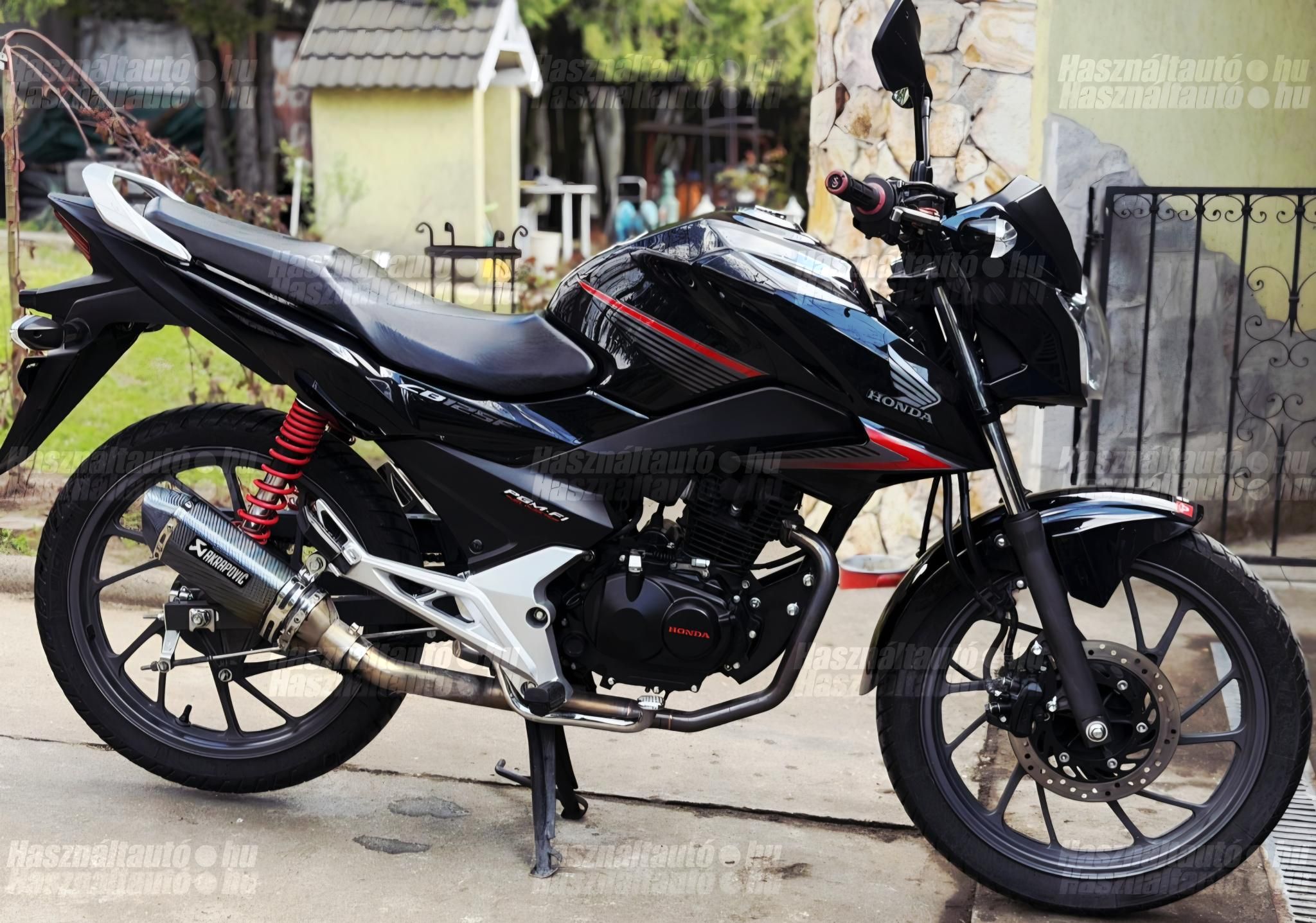 HONDA CB 125 F 2017/11 - 1