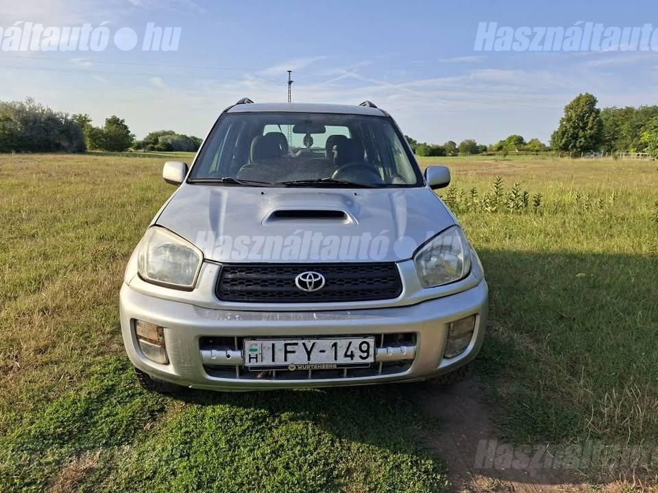 TOYOTA RAV 4 2002 - 1