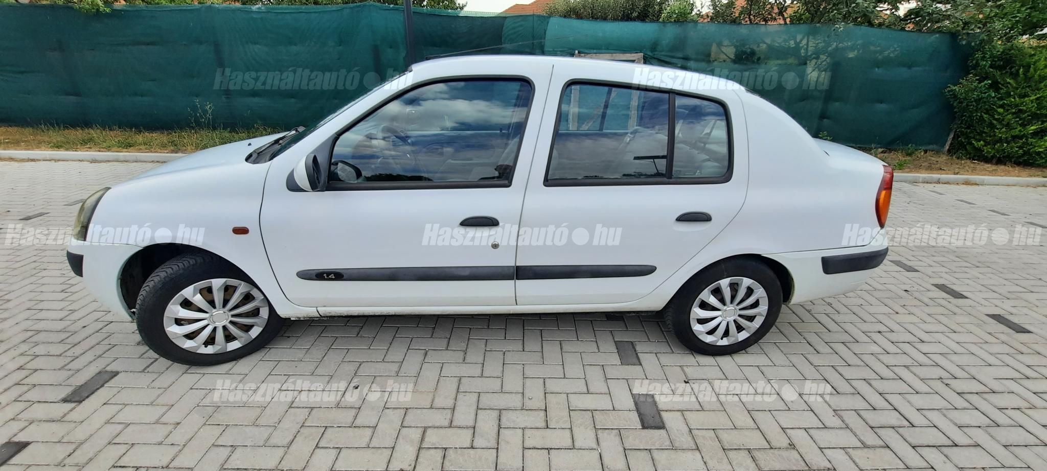 RENAULT THALIA 2002/6 - 1