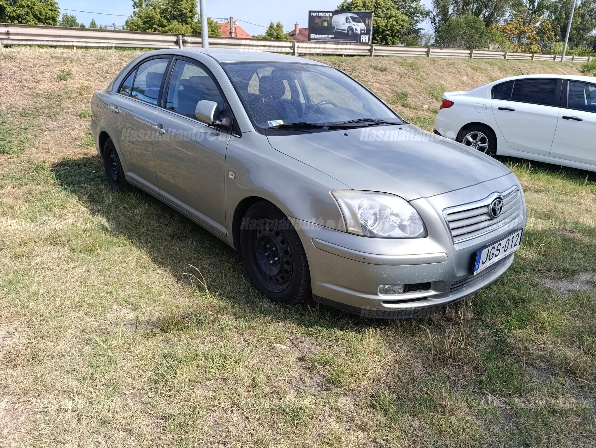 TOYOTA AVENSIS 2004/11 - 1