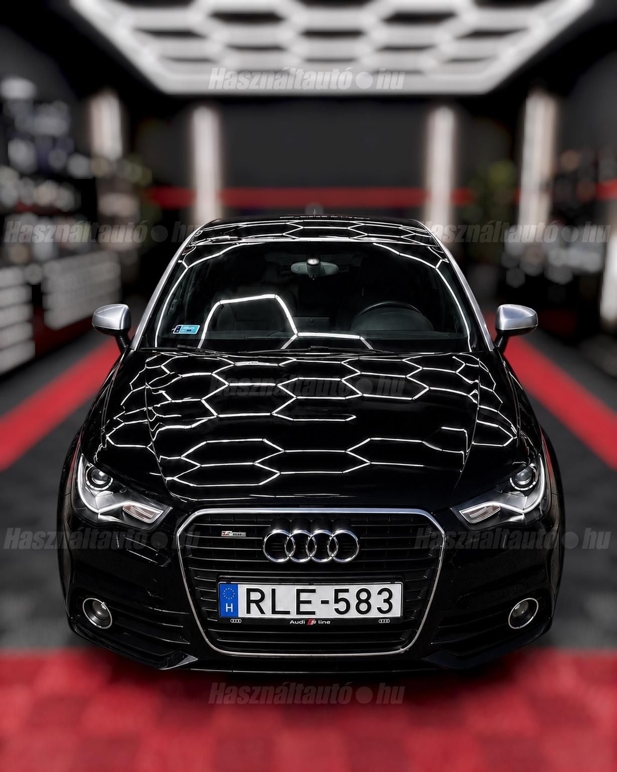 AUDI A1 2010/11 - 1