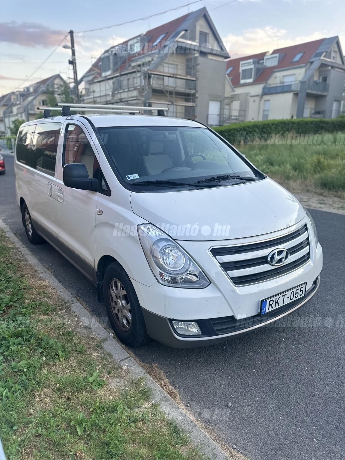 HYUNDAI H-1 2016/2 - 1