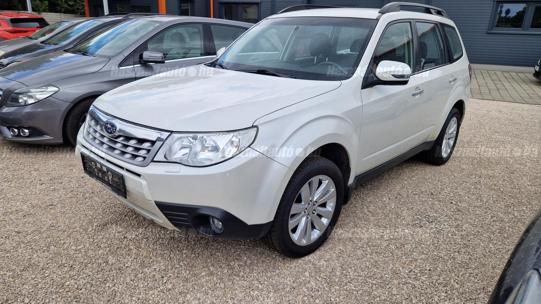 SUBARU FORESTER 2011/4 - 1