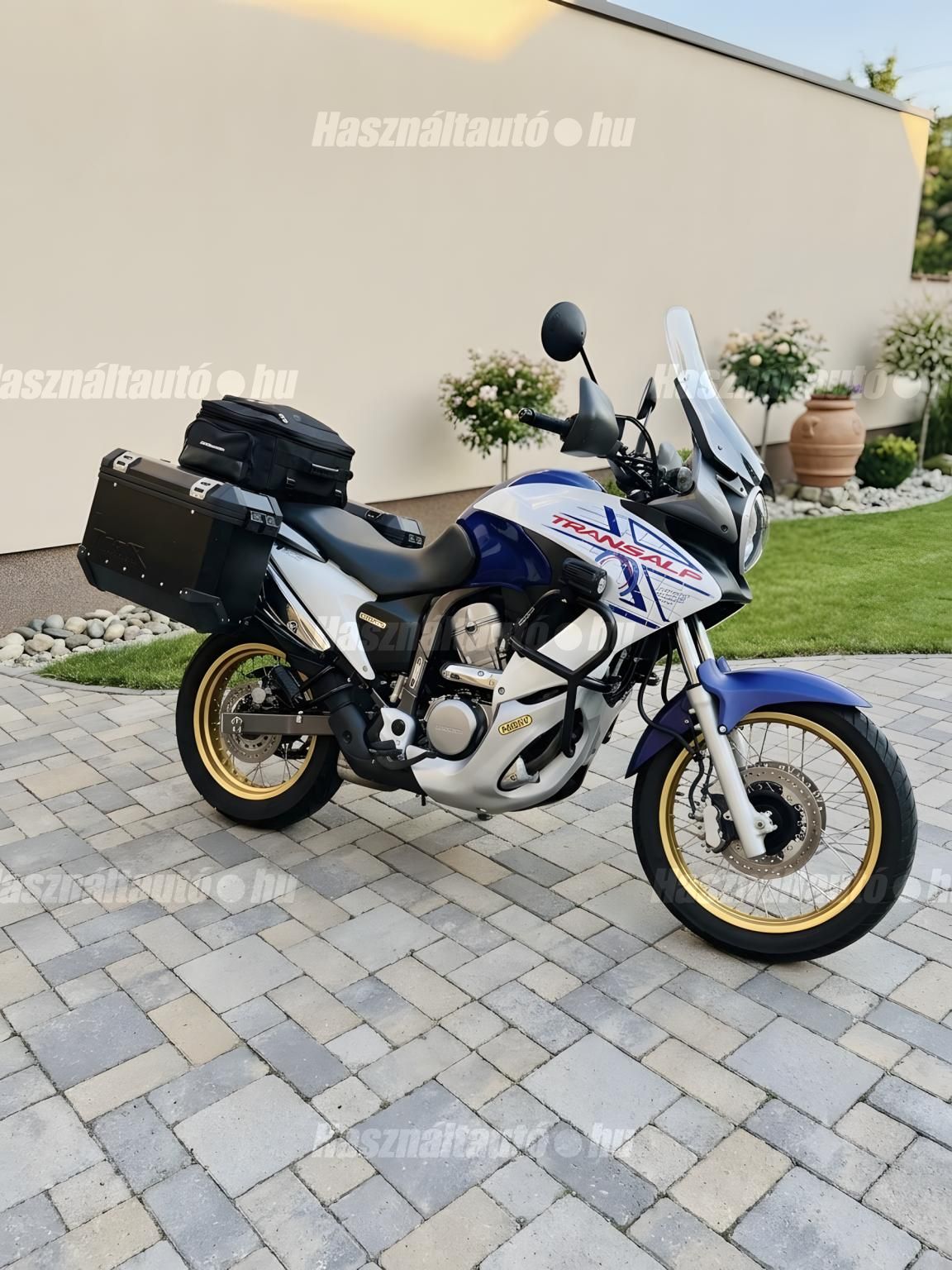 HONDA XL 700 V 2010/9 - 1
