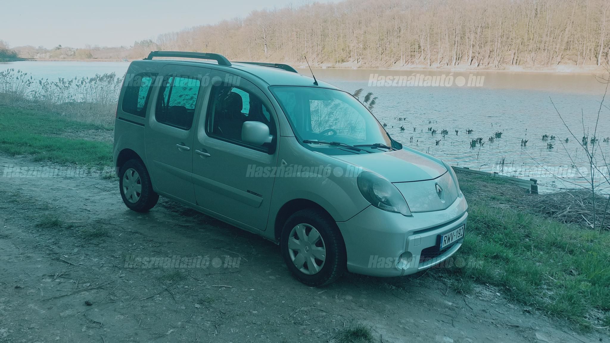 RENAULT KANGOO 2011/10 - 1