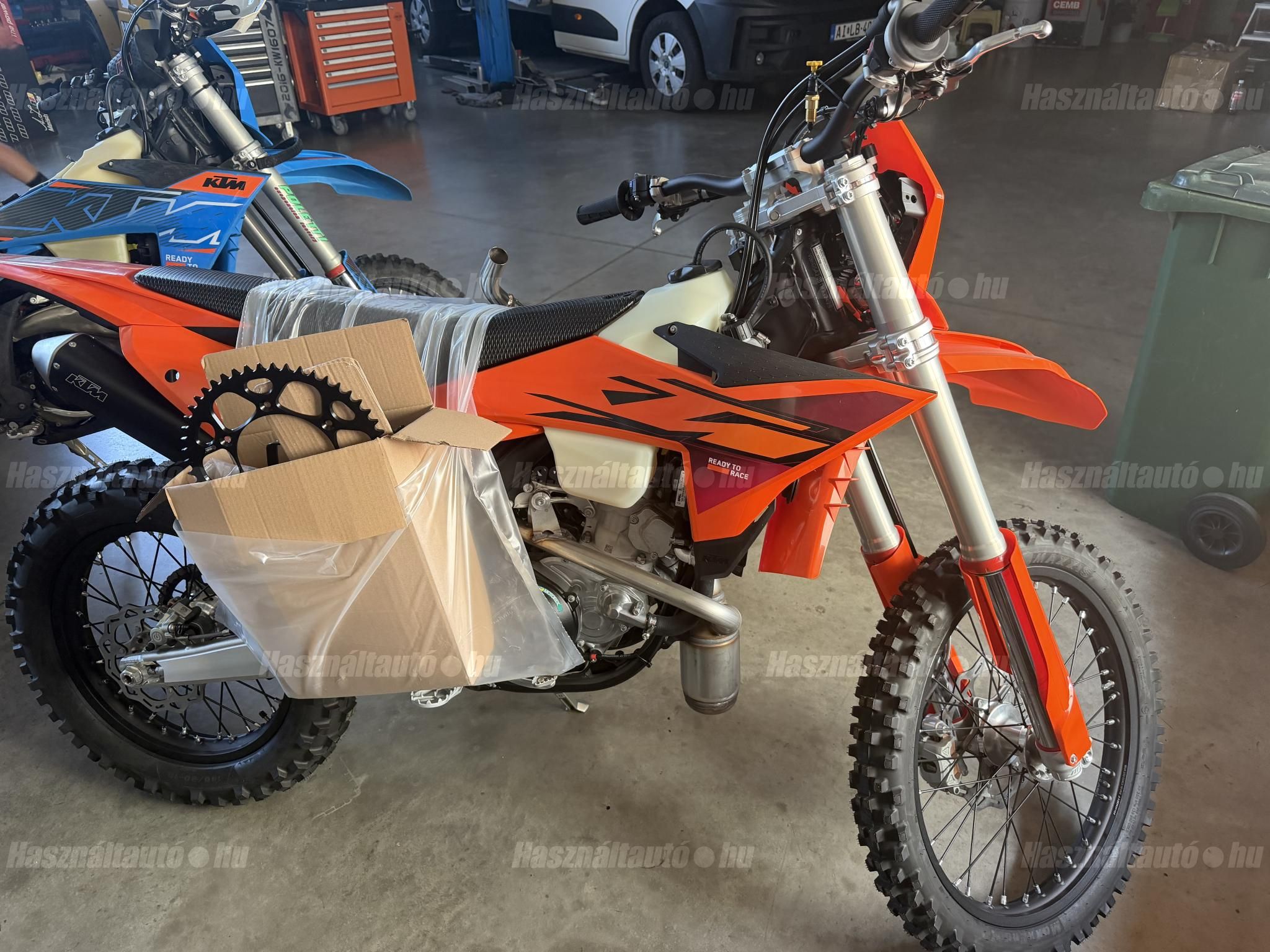 KTM 300 2026/1 - 1