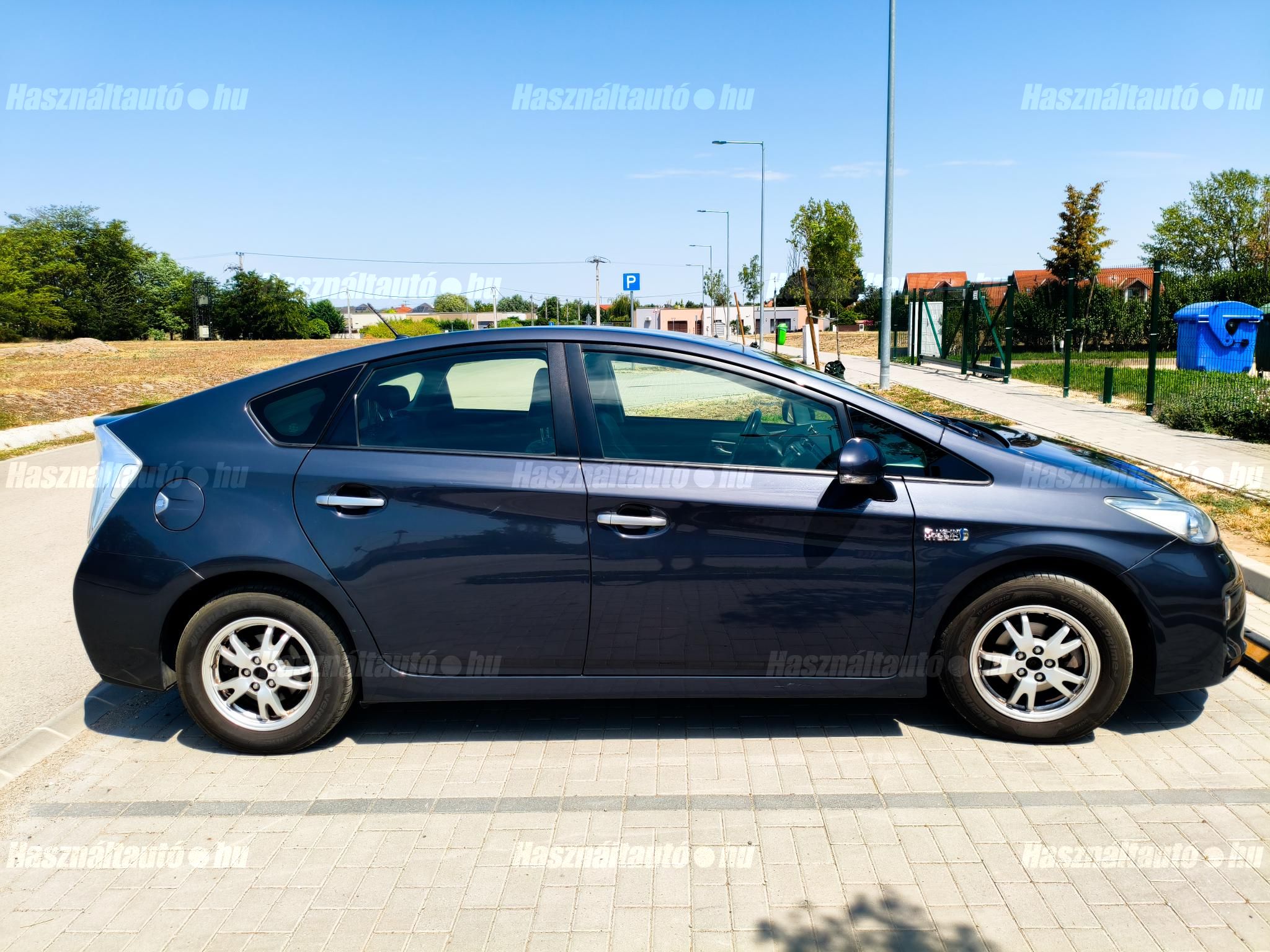 TOYOTA PRIUS 2013 - 1
