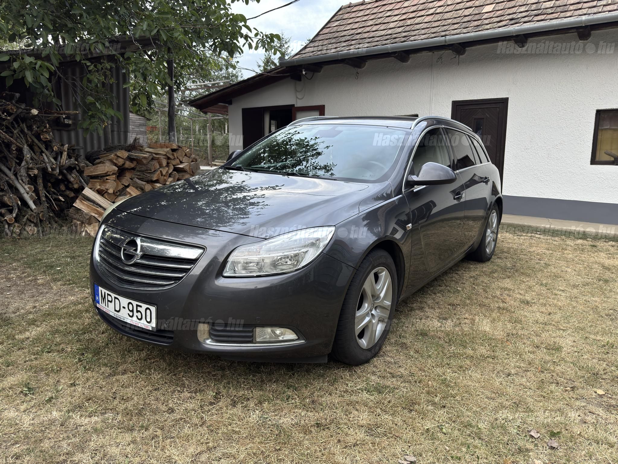 OPEL INSIGNIA 2010/4 - 1