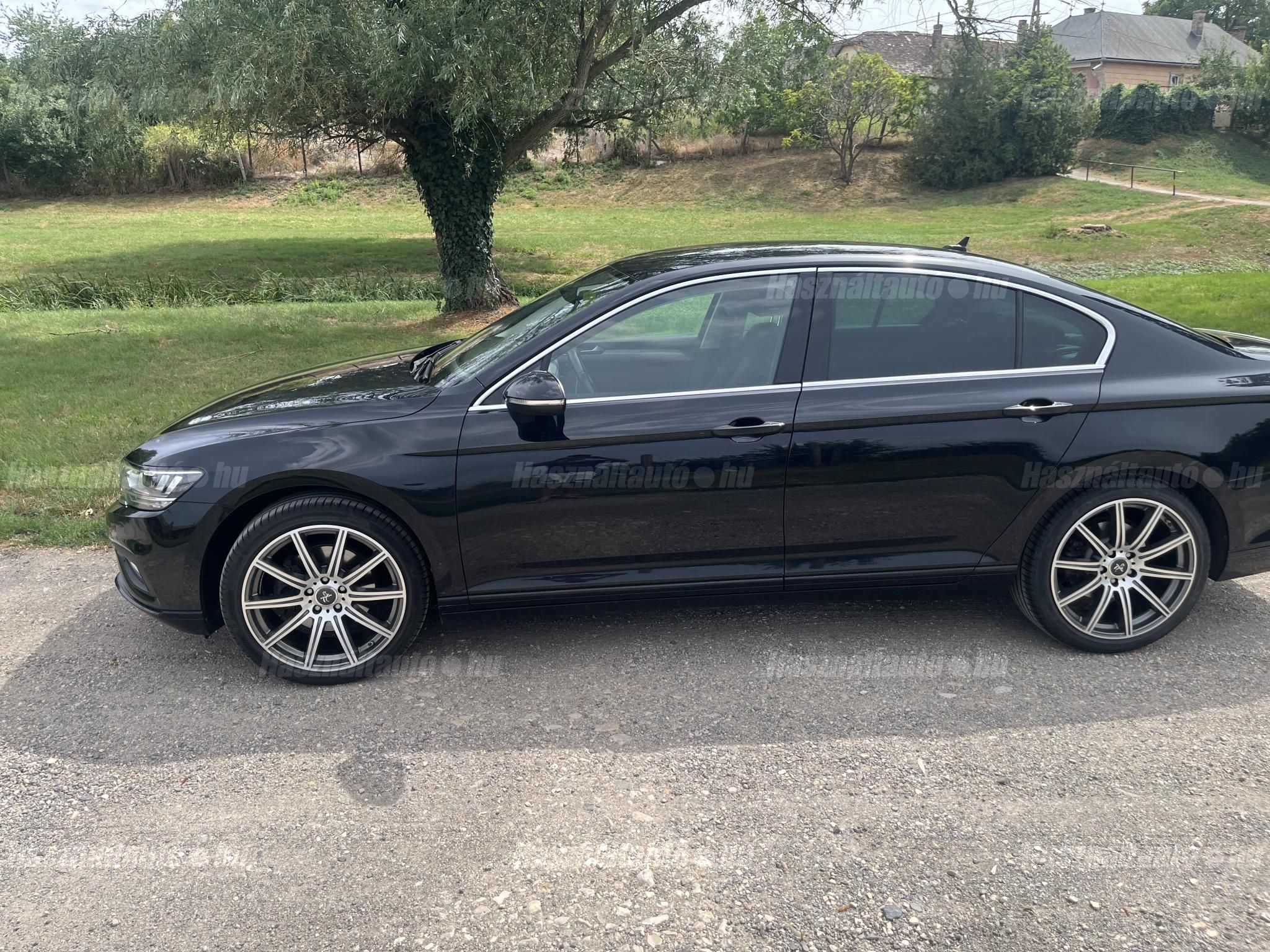 VOLKSWAGEN PASSAT VIII 2019/12 - 1