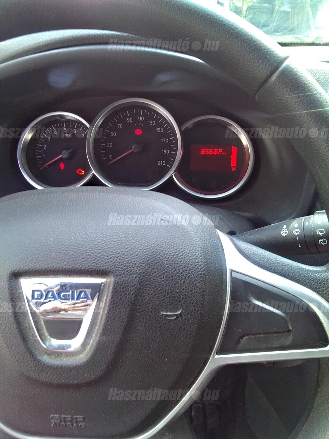 DACIA SANDERO 2017/12 - 1