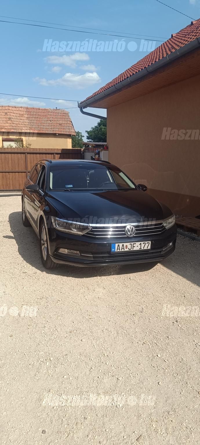 VOLKSWAGEN PASSAT VIII 2016/4 - 1