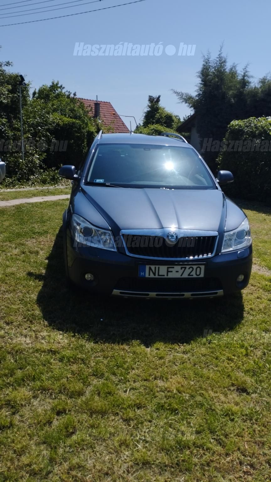 SKODA OCTAVIA 2011 - 1