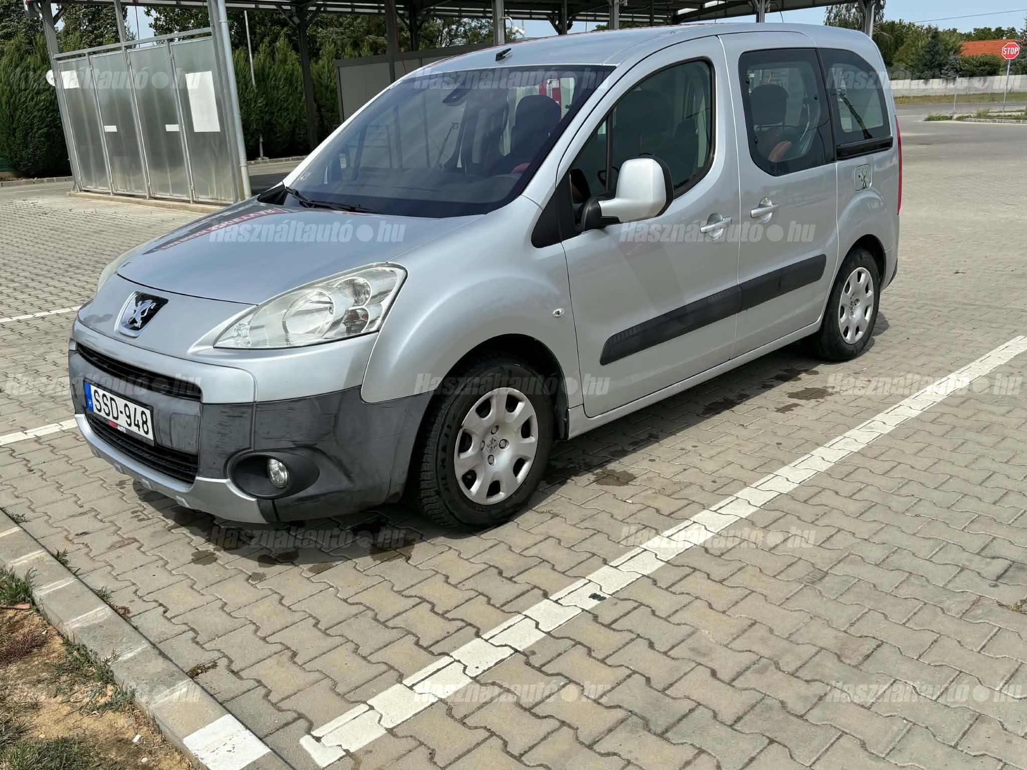 PEUGEOT PARTNER 2011/10 - 1