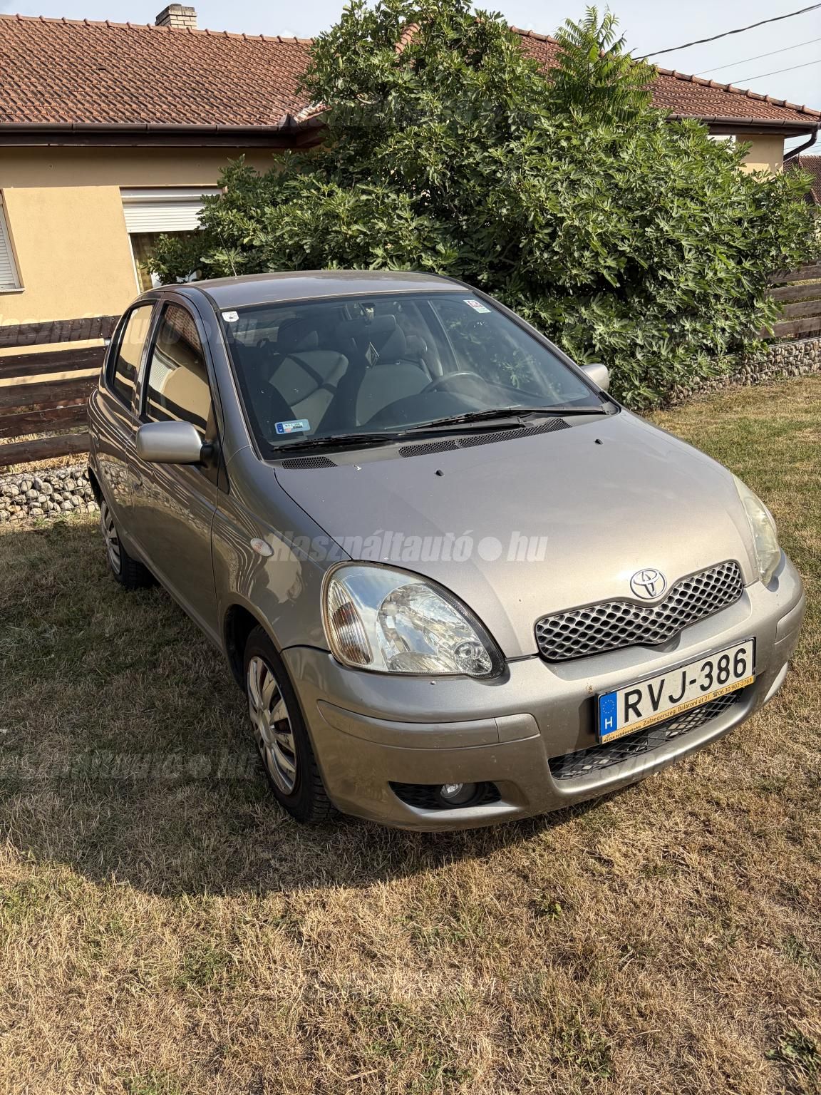 TOYOTA YARIS 2004/10 - 1