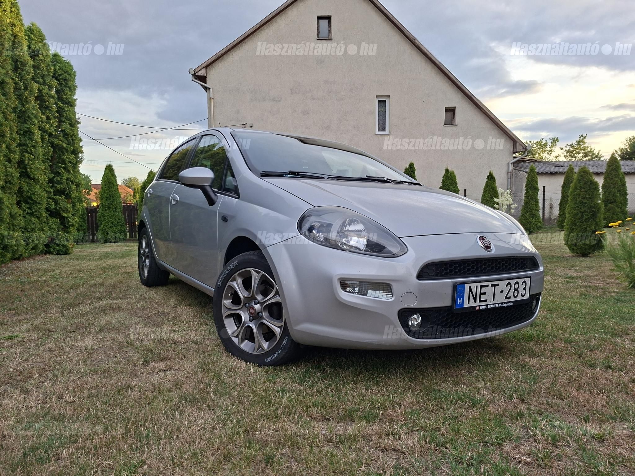FIAT PUNTO 2015 - 1