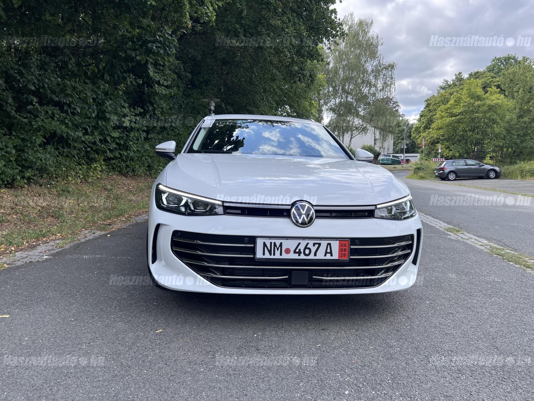 VOLKSWAGEN PASSAT 2024/6 - 1
