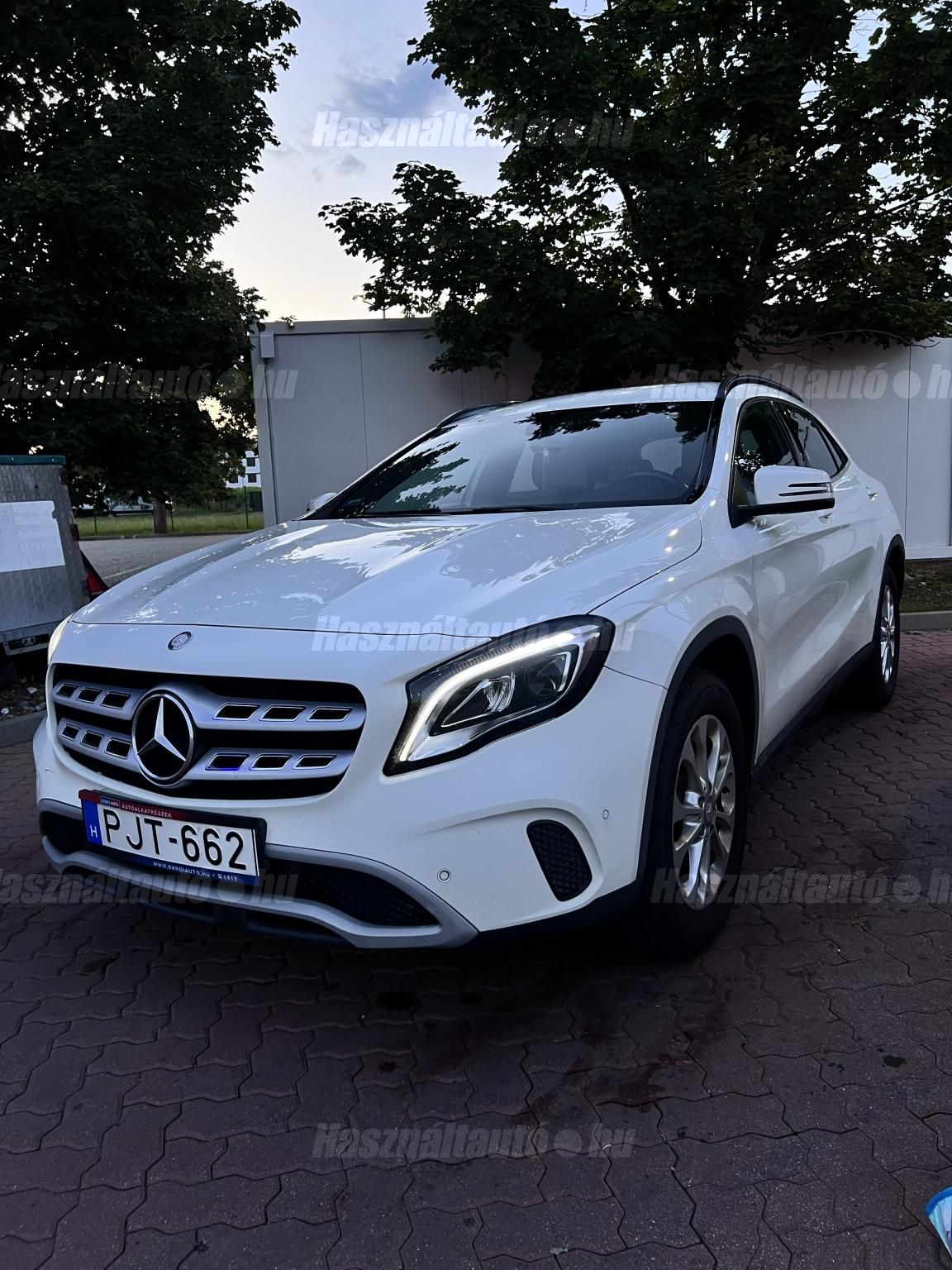 MERCEDES-BENZ GLA 180 2017 - 1