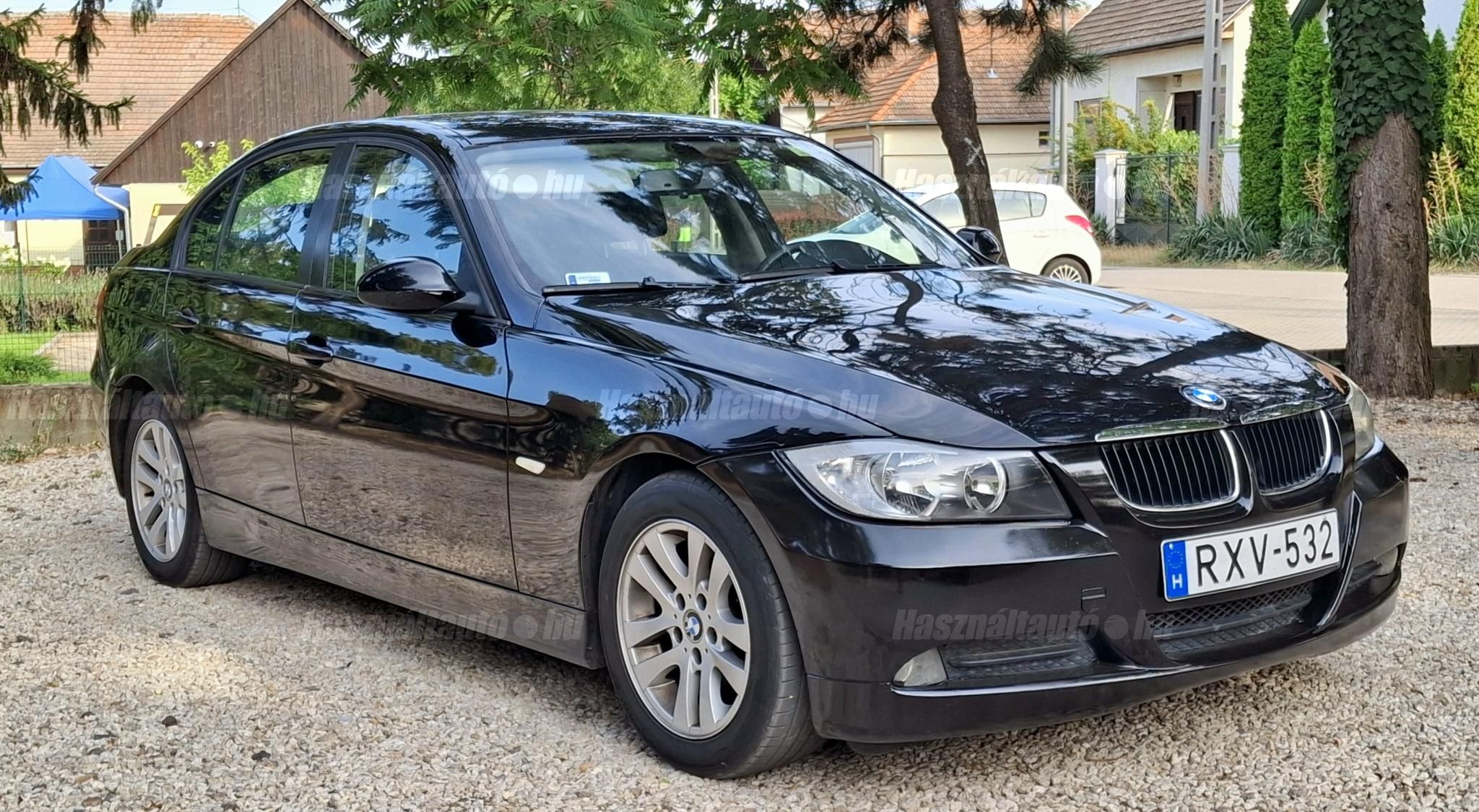 BMW 318 2008/7 - 1