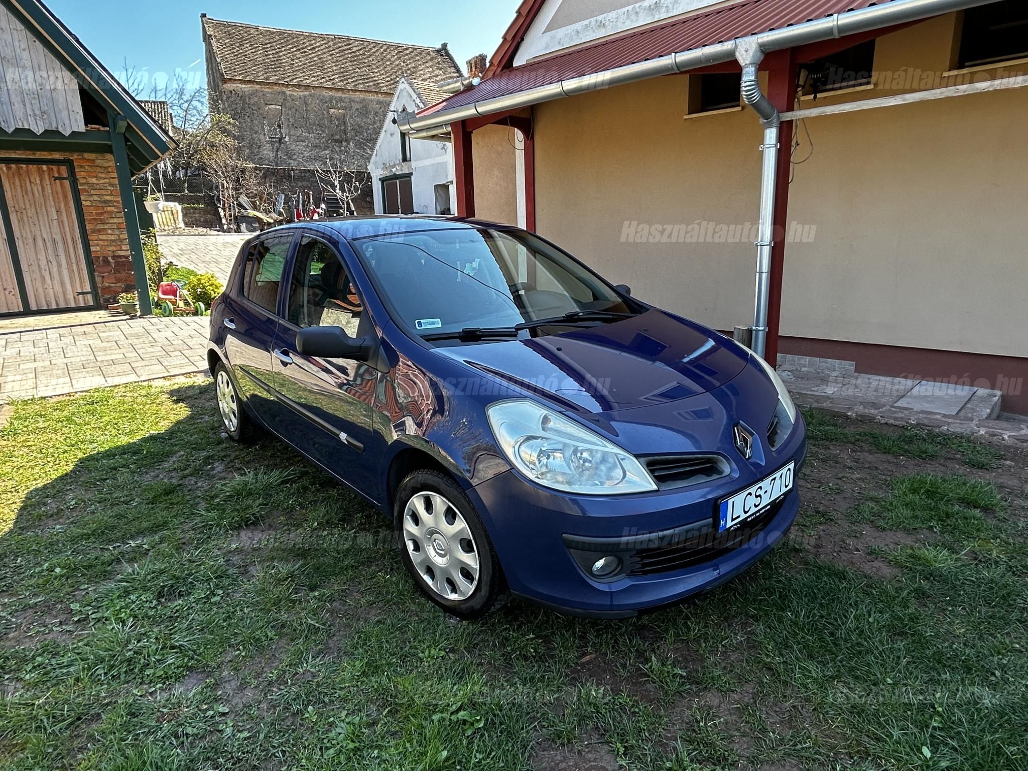 RENAULT CLIO 2018/5 - 1