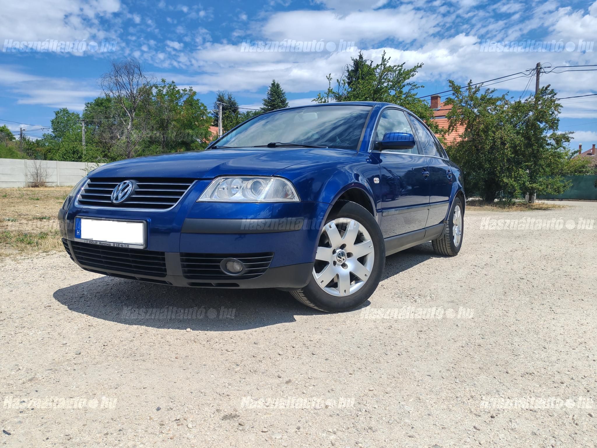 VOLKSWAGEN PASSAT 2001/8 - 1
