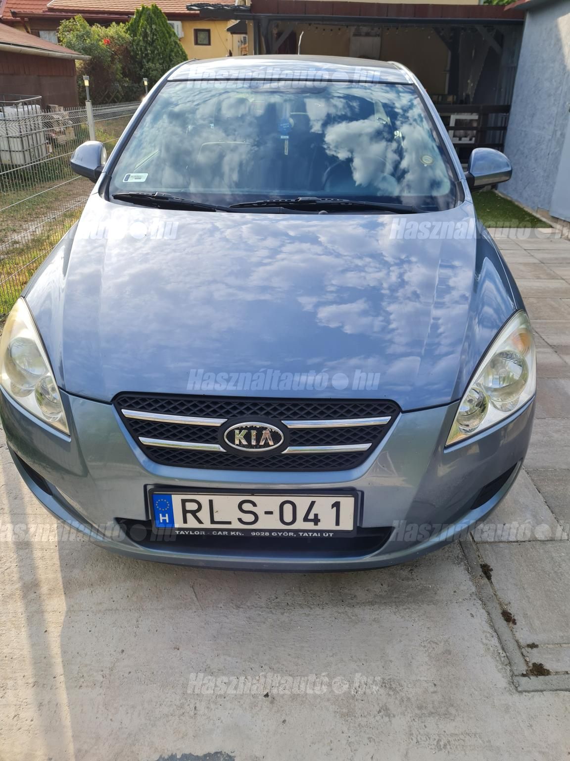 KIA CEE'D 2009/7 - 1