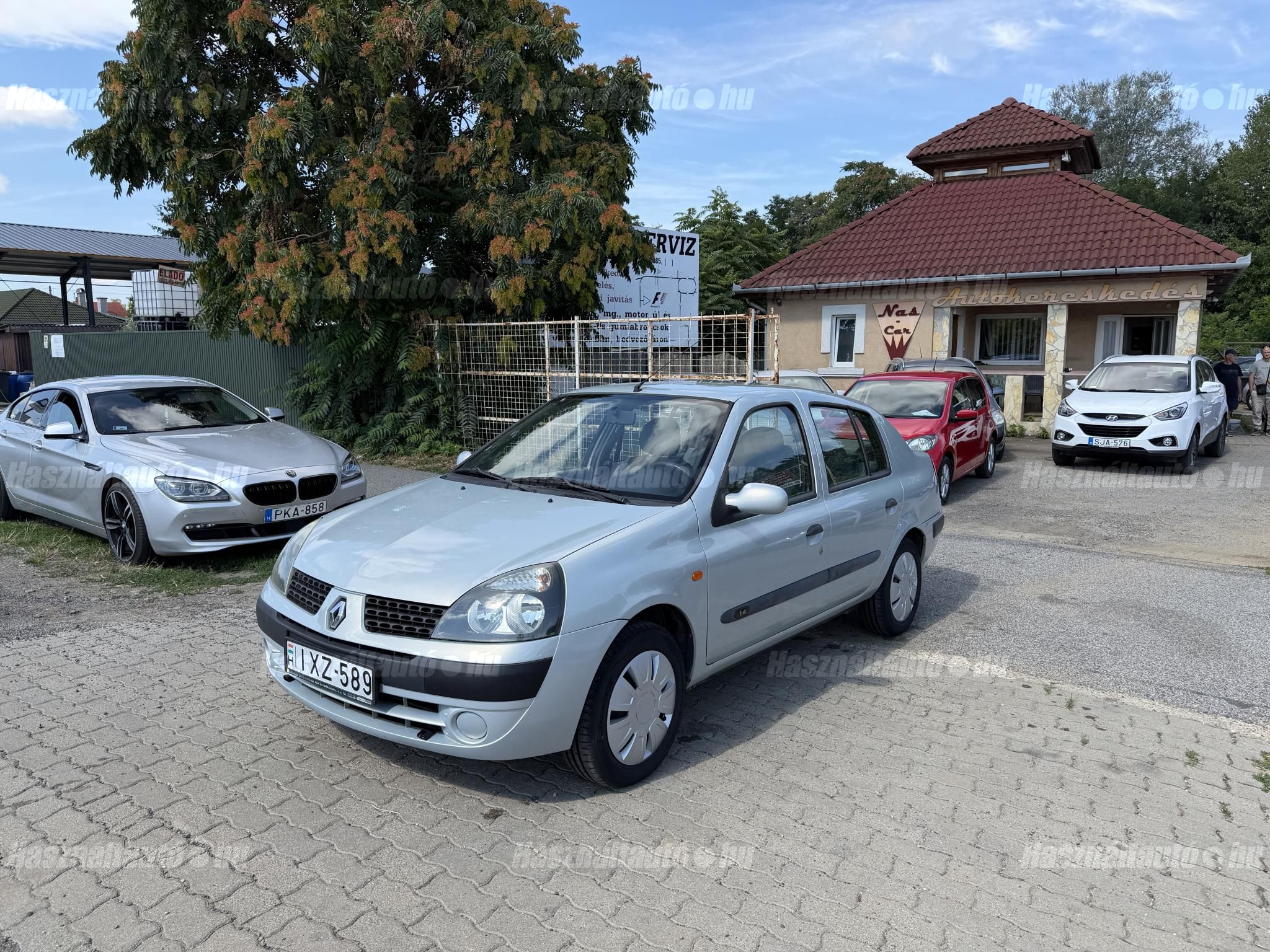 RENAULT THALIA 2003/12 - 1