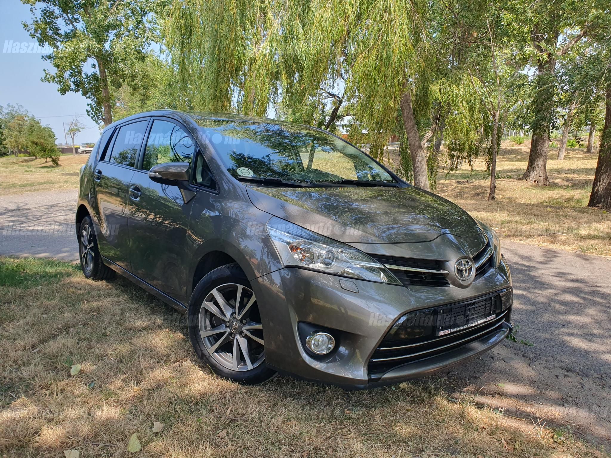 TOYOTA VERSO 2018/6 - 1