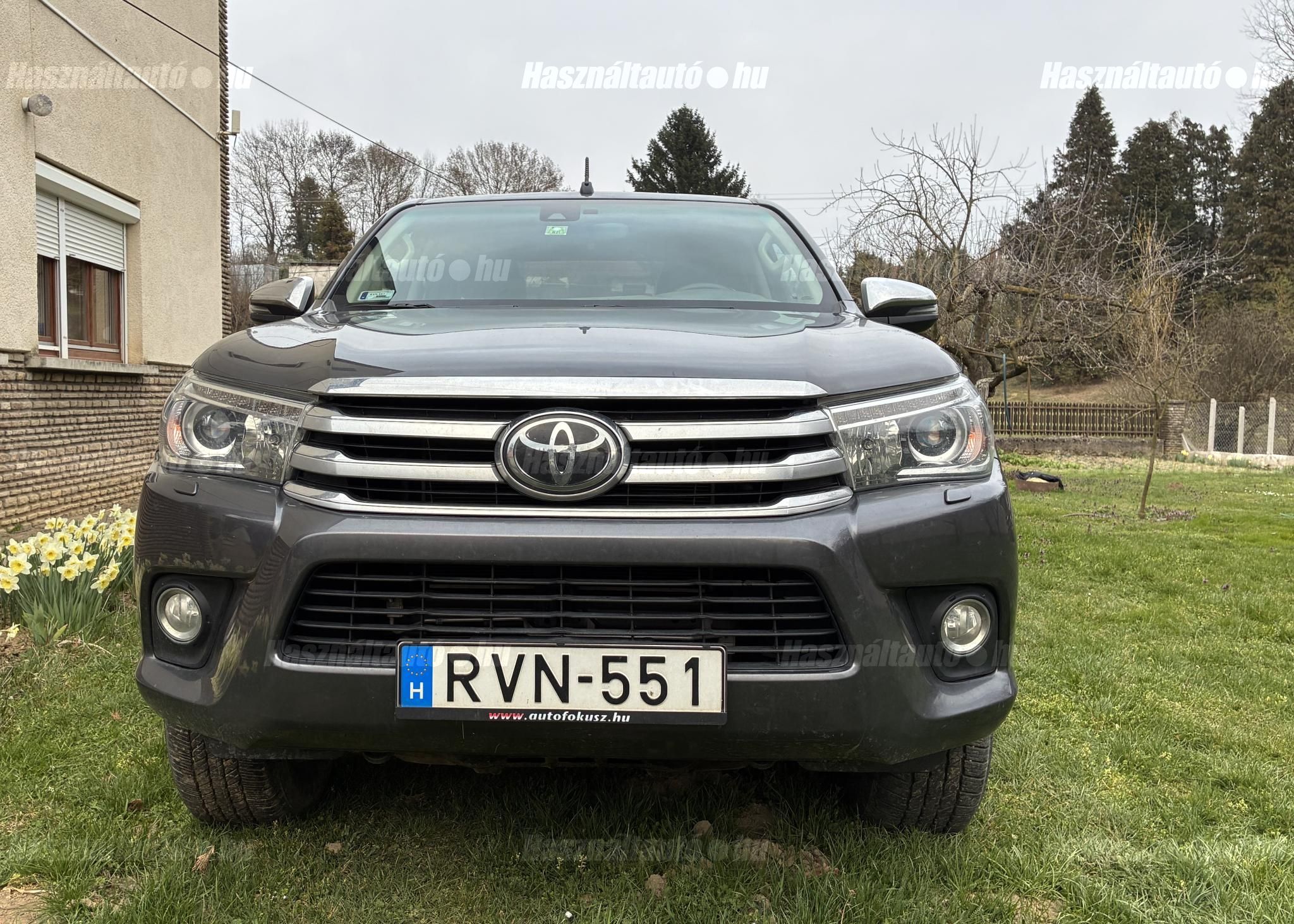 TOYOTA HILUX 2019 - 1