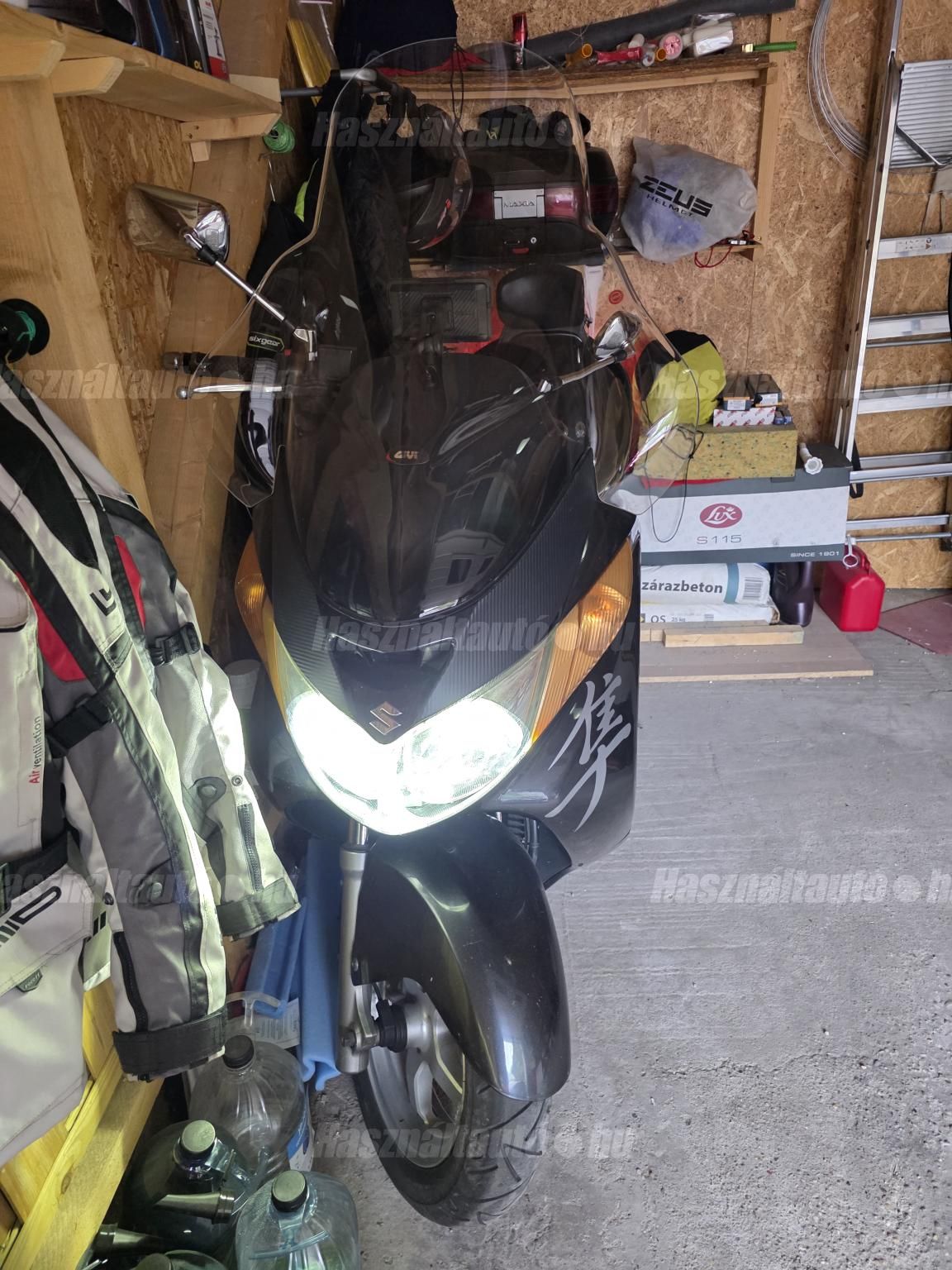 SUZUKI AN 400 BURGMAN 2004/6 - 1