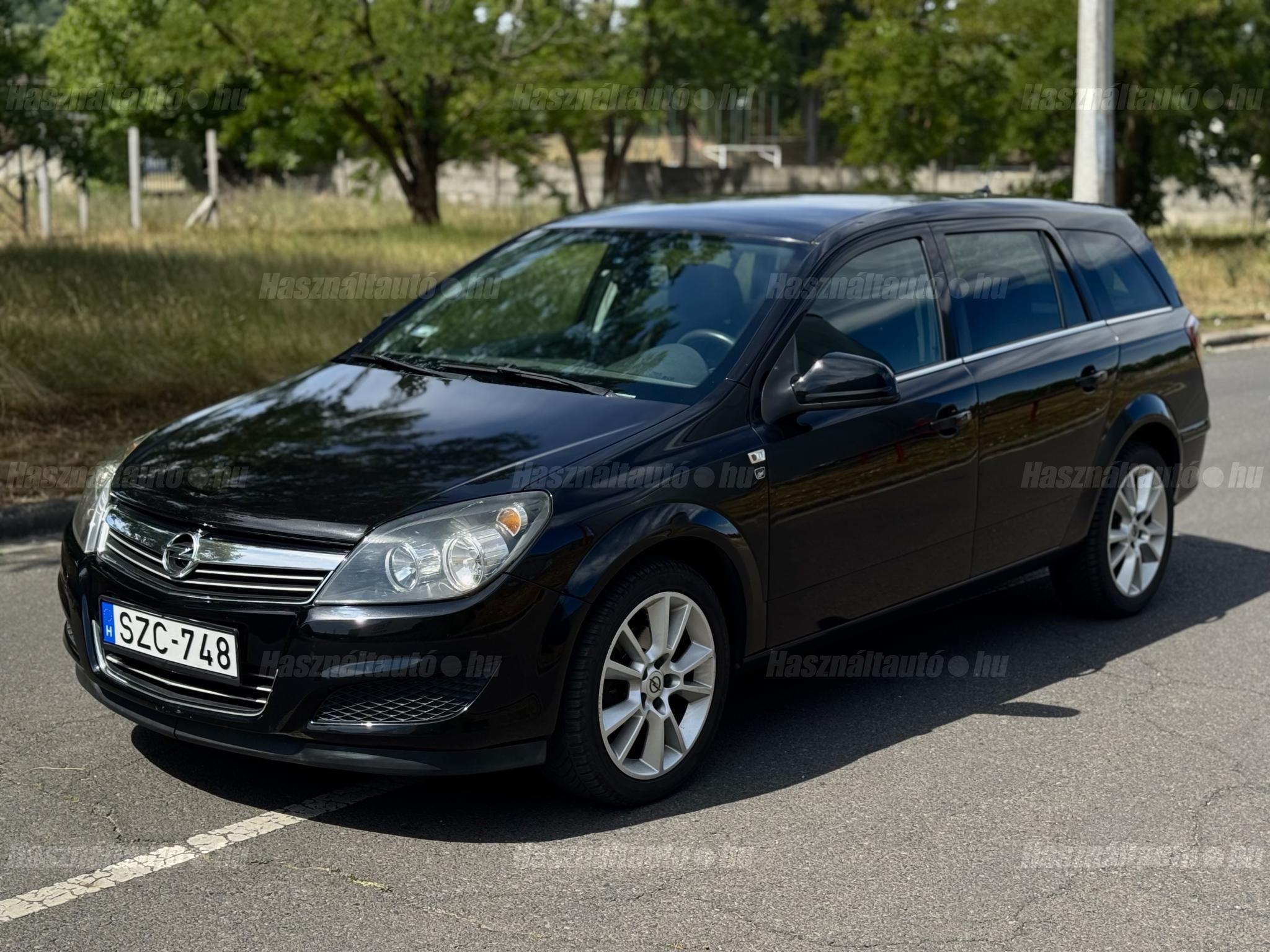 OPEL ASTRA H 2010/7 - 1