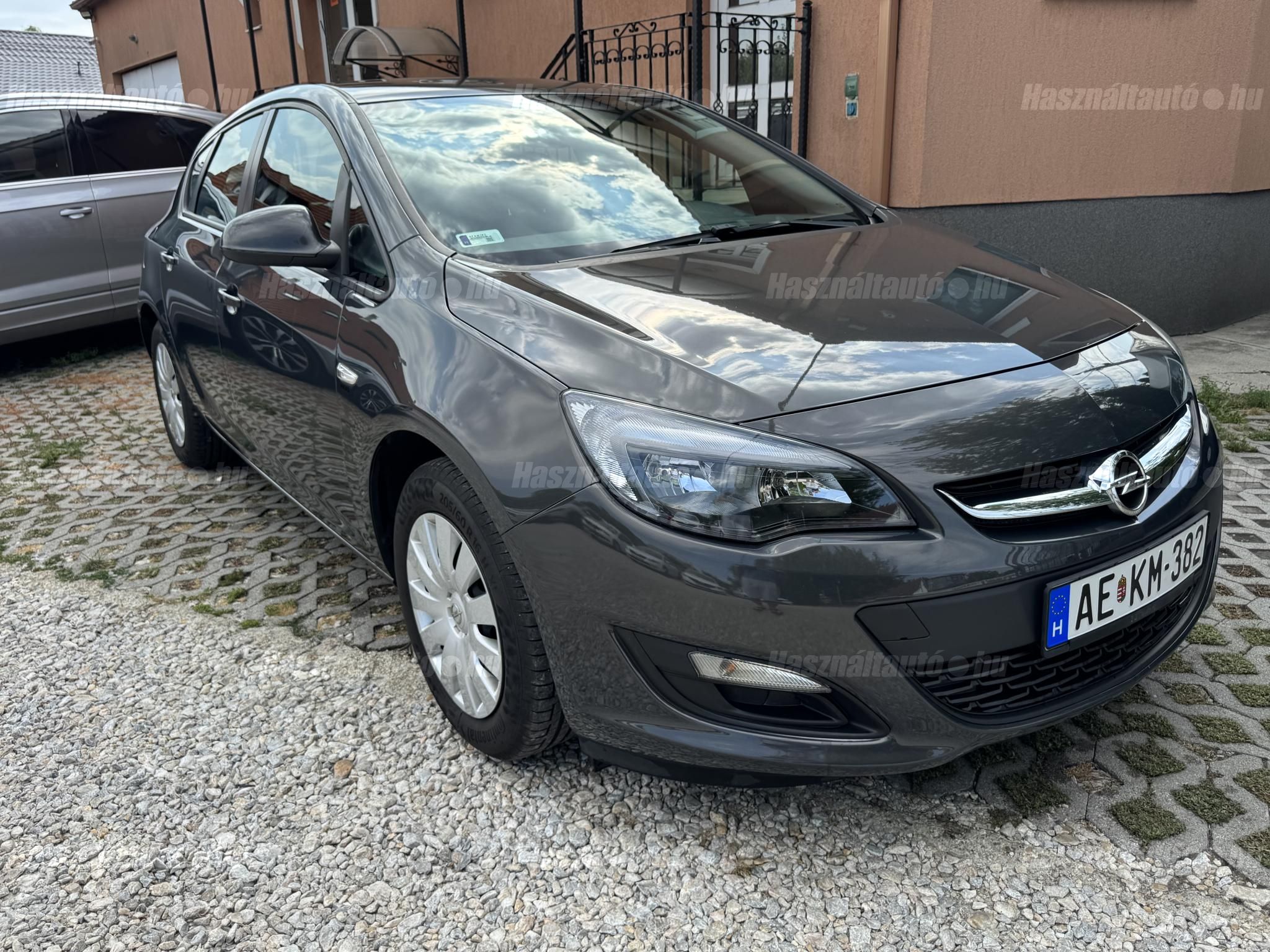 OPEL ASTRA J 2015/9 - 1