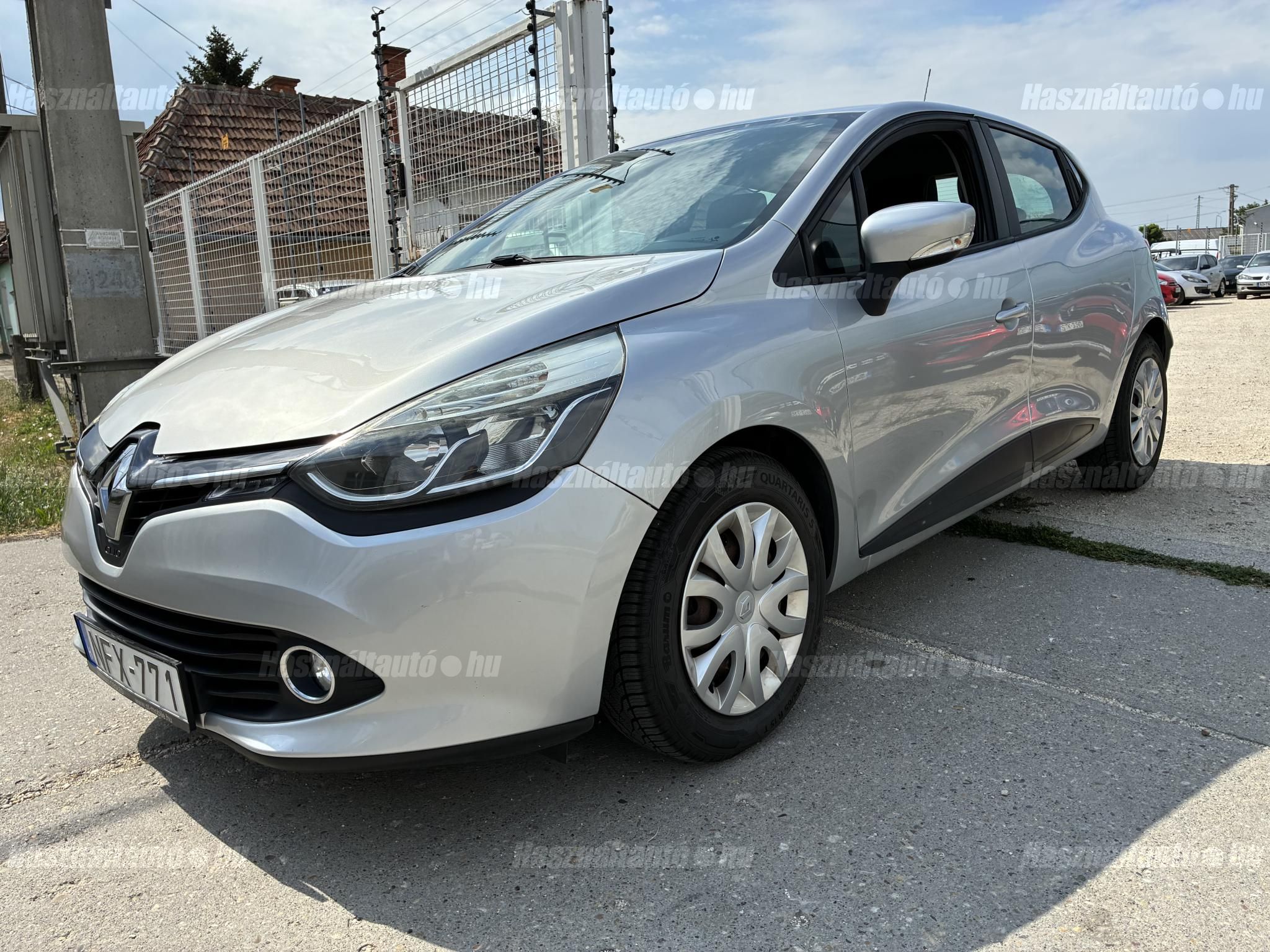 RENAULT CLIO 2015/7 - 1
