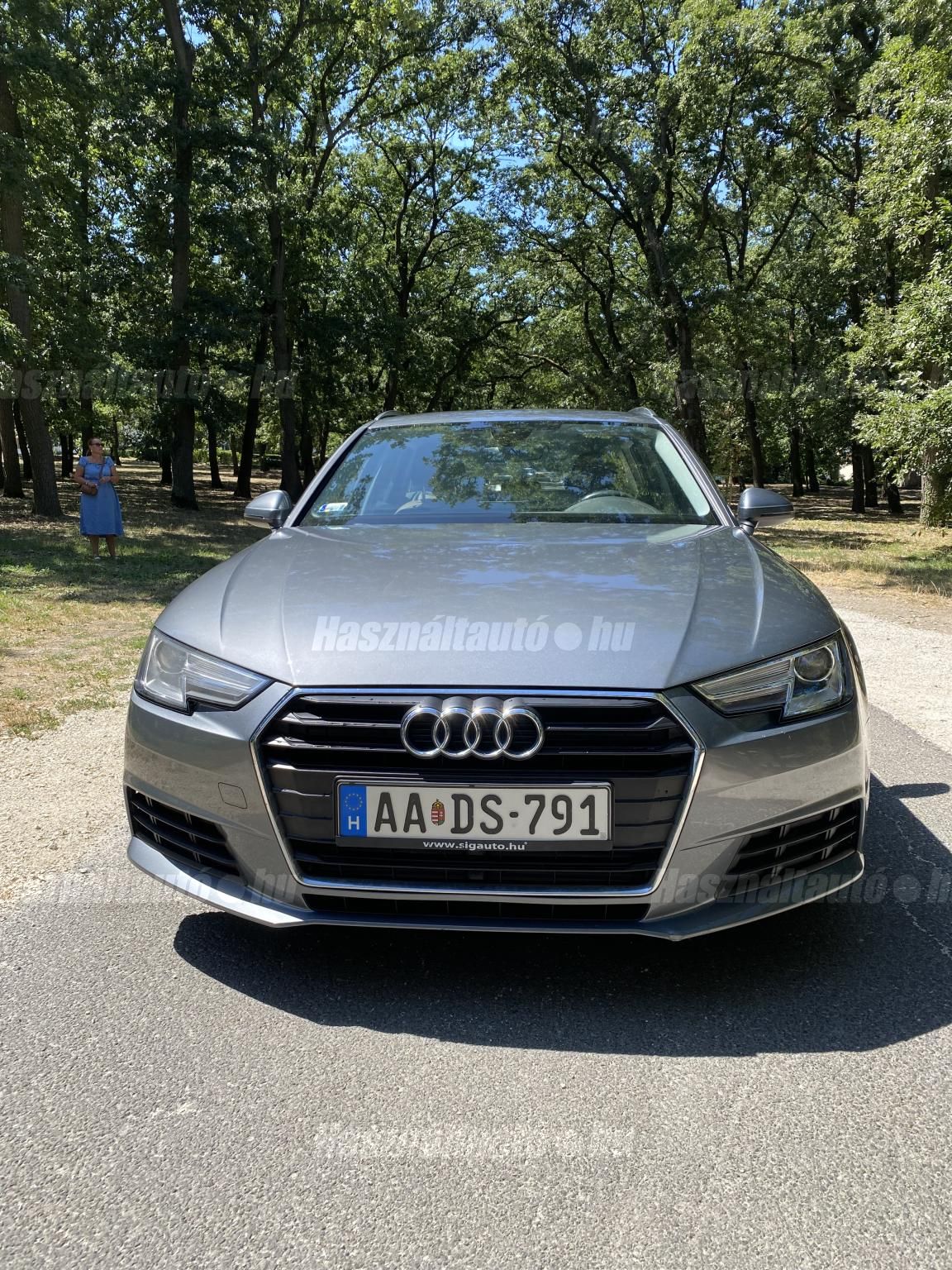 AUDI A4 2017/11 - 1
