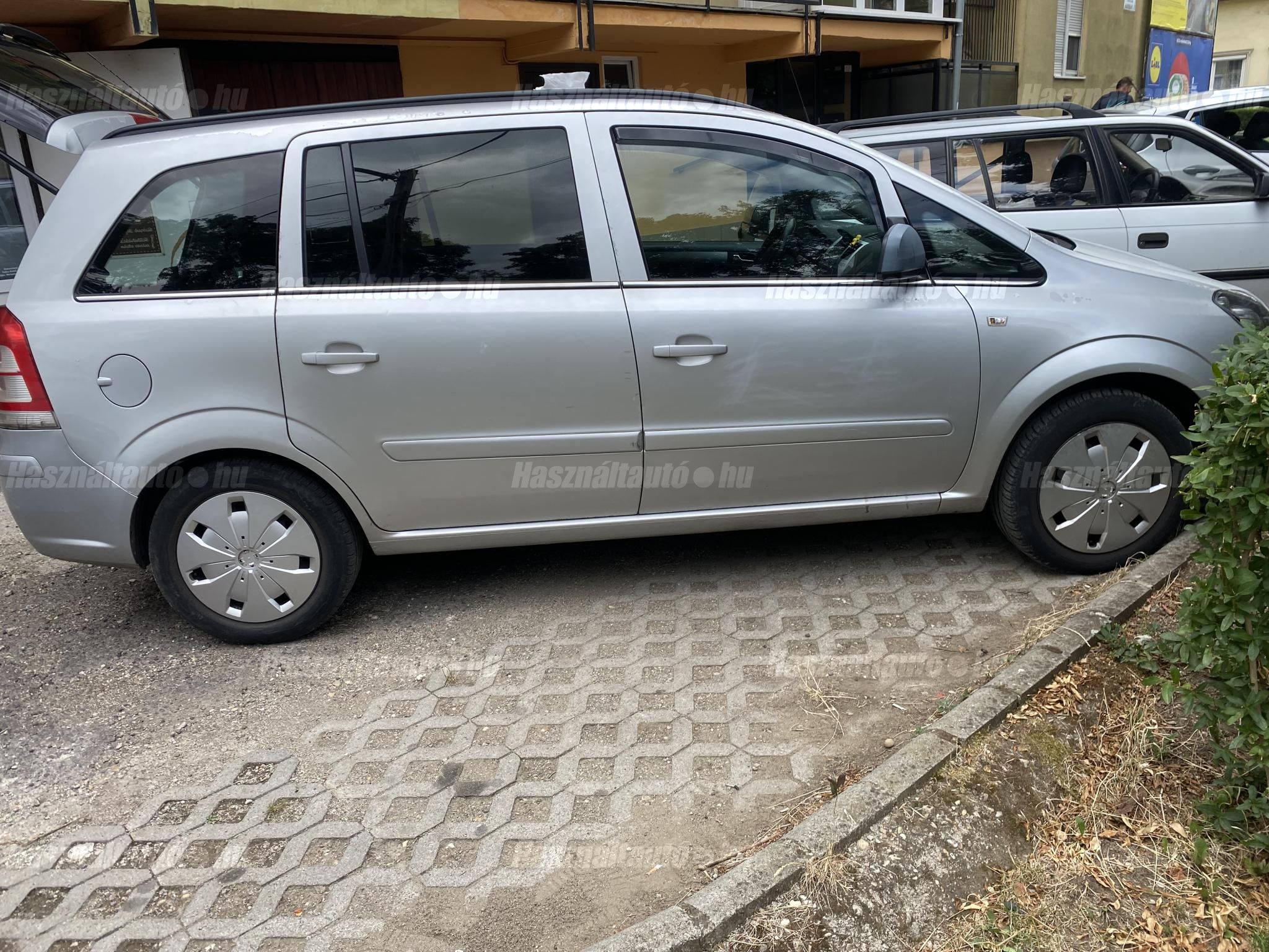 OPEL ZAFIRA B 2012 - 1