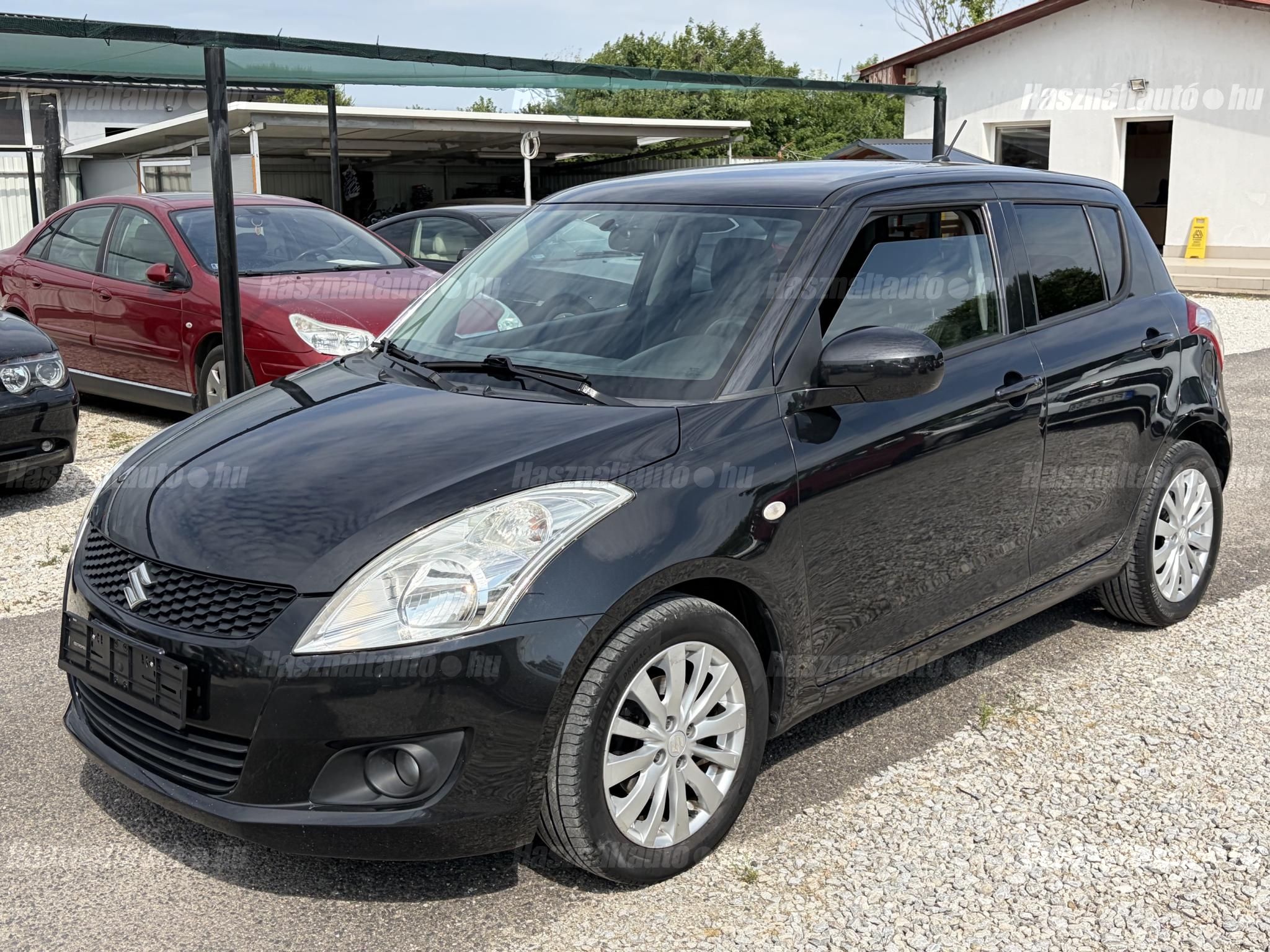SUZUKI SWIFT 2011/5 - 1
