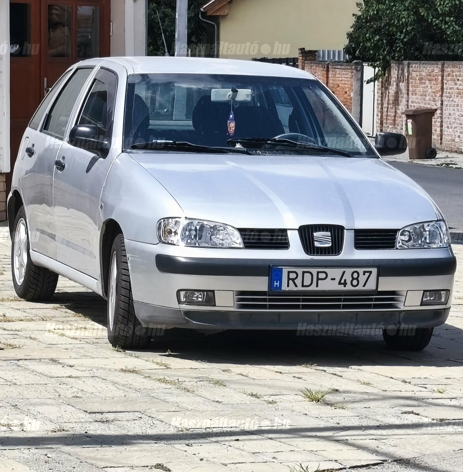 SEAT IBIZA 2002/1 - 1