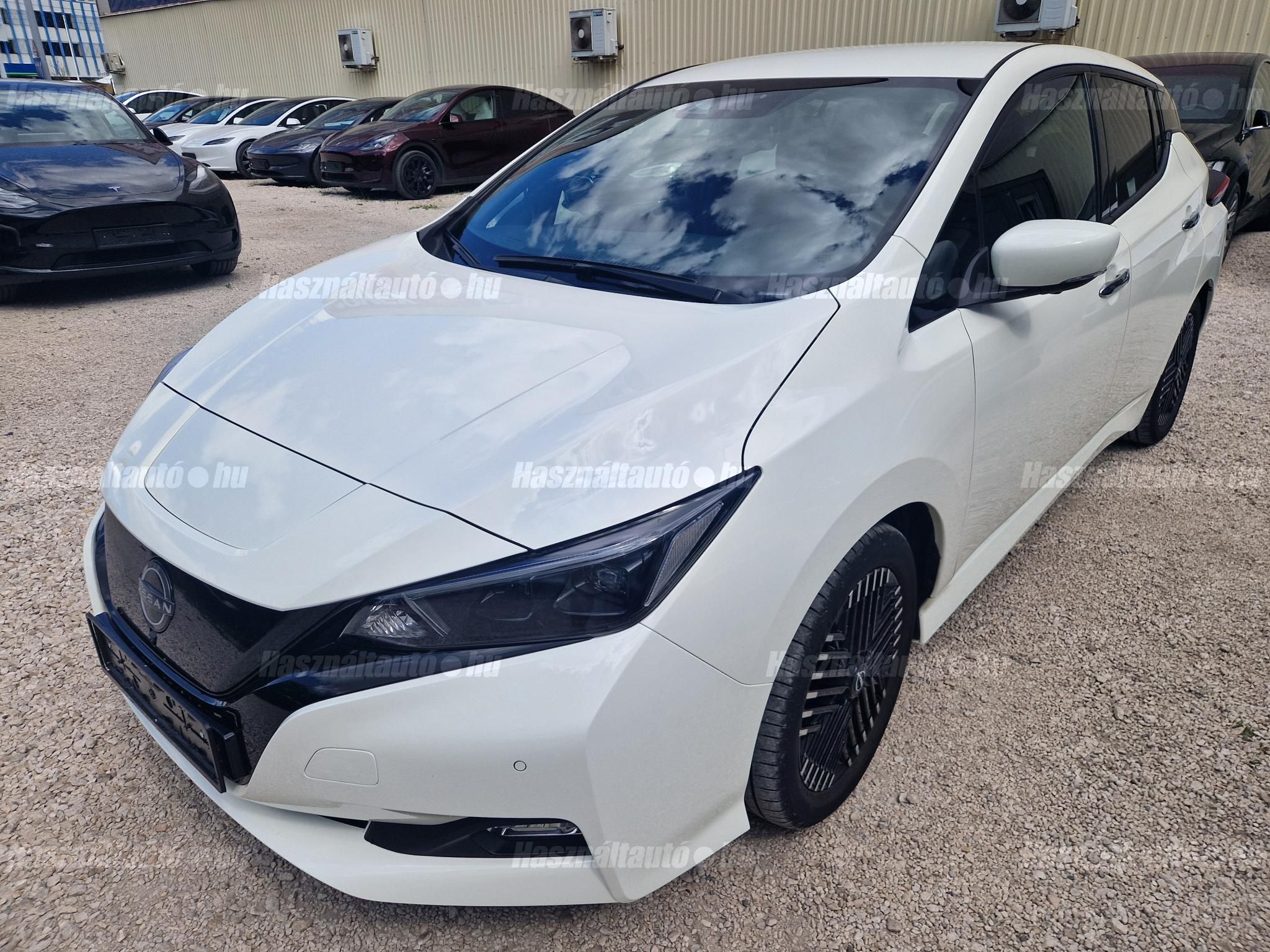 NISSAN LEAF 2022/4 - 1