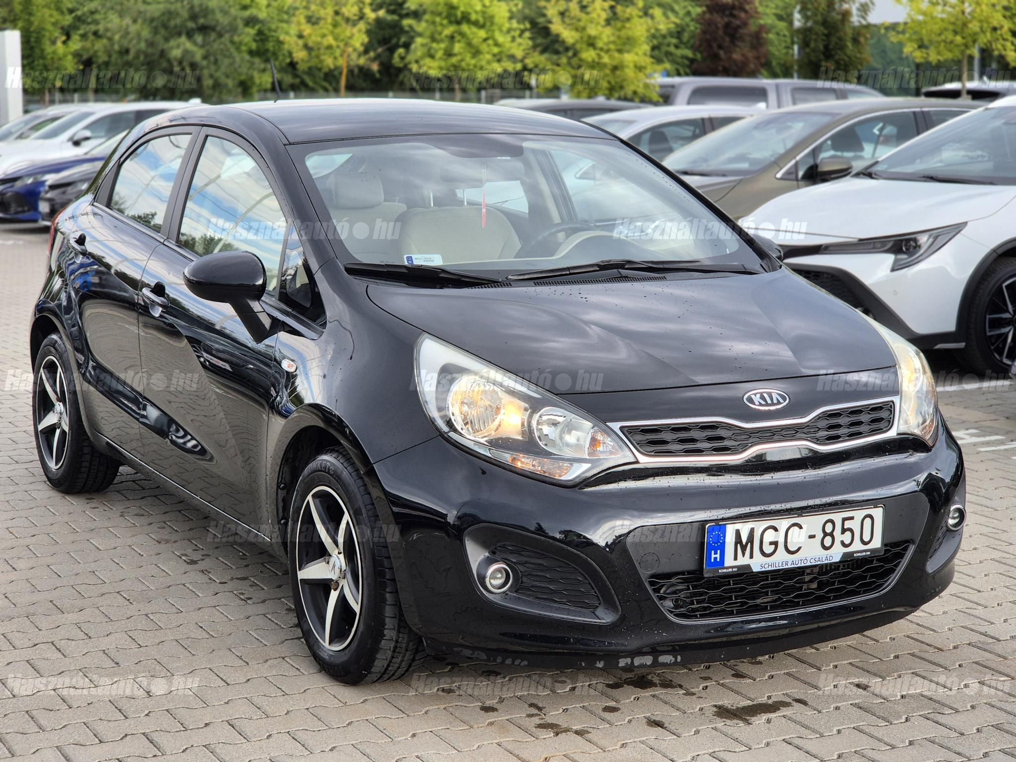 KIA RIO 2012/10 - 1