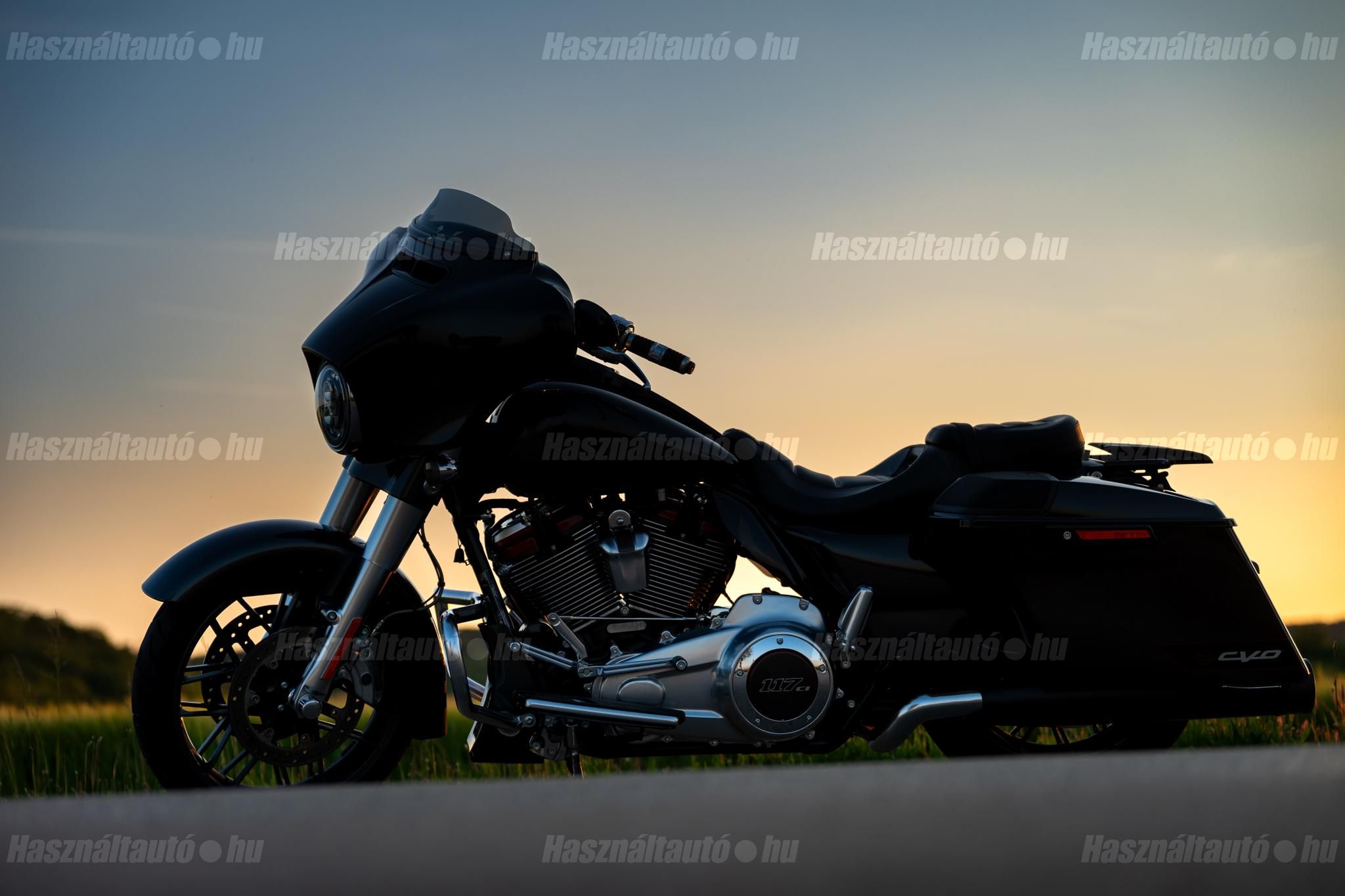 HARLEY-DAVIDSON STREET GLIDE 2020/7 - 1